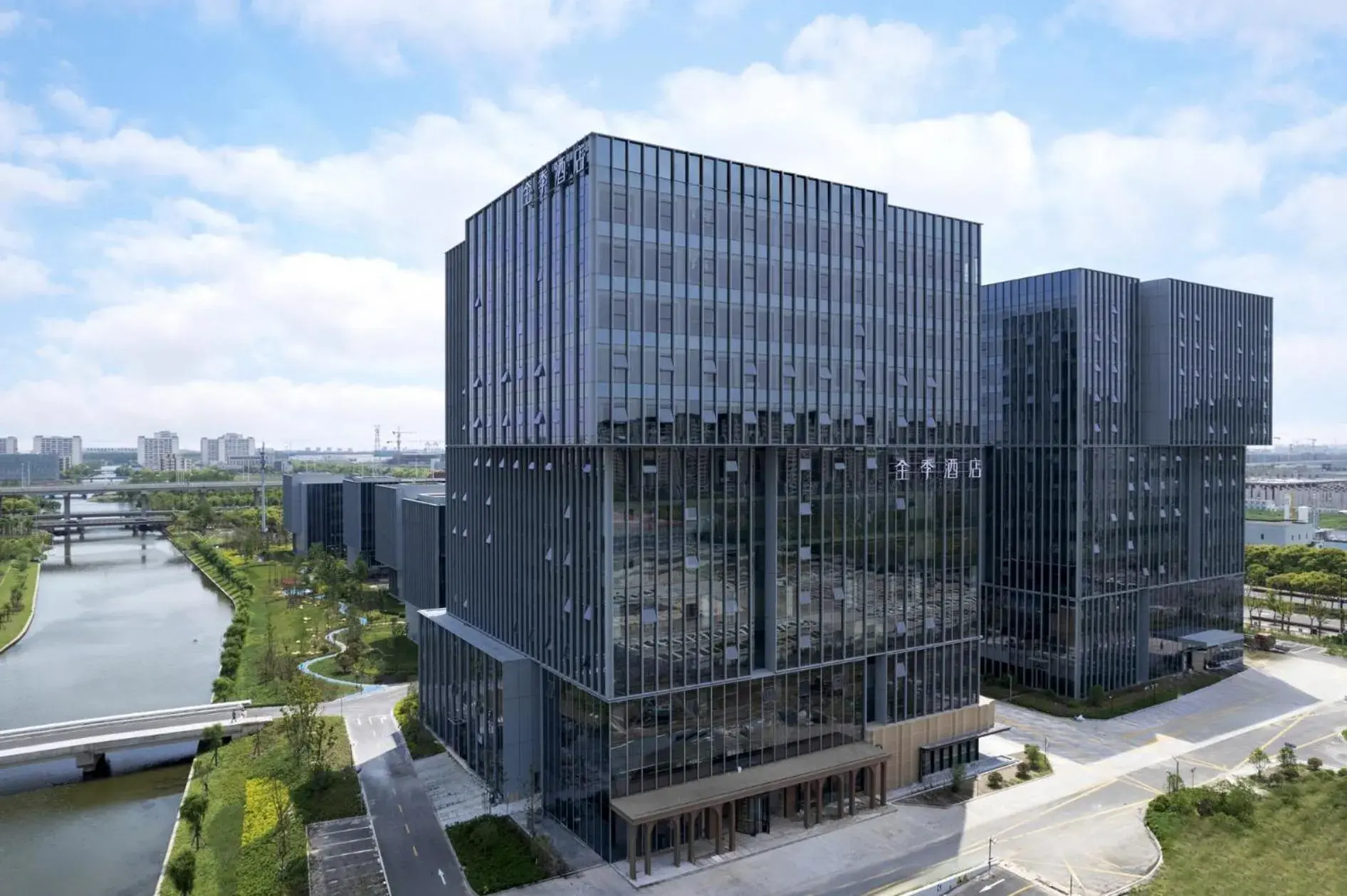 JI Hotel Shanghai Lingang New City Wanda Plaza JI Hotel Shanghai Lingang New City Wanda Plaza