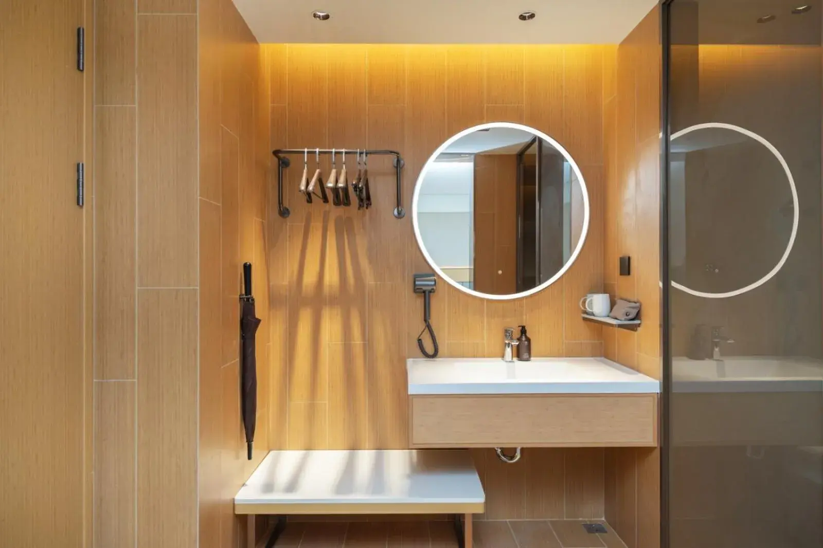 Superior Twin Room in JI Hotel Shanghai Lingang New City Wanda Plaza Superior Twin Room in JI Hotel Shanghai Lingang New City Wanda Plaza