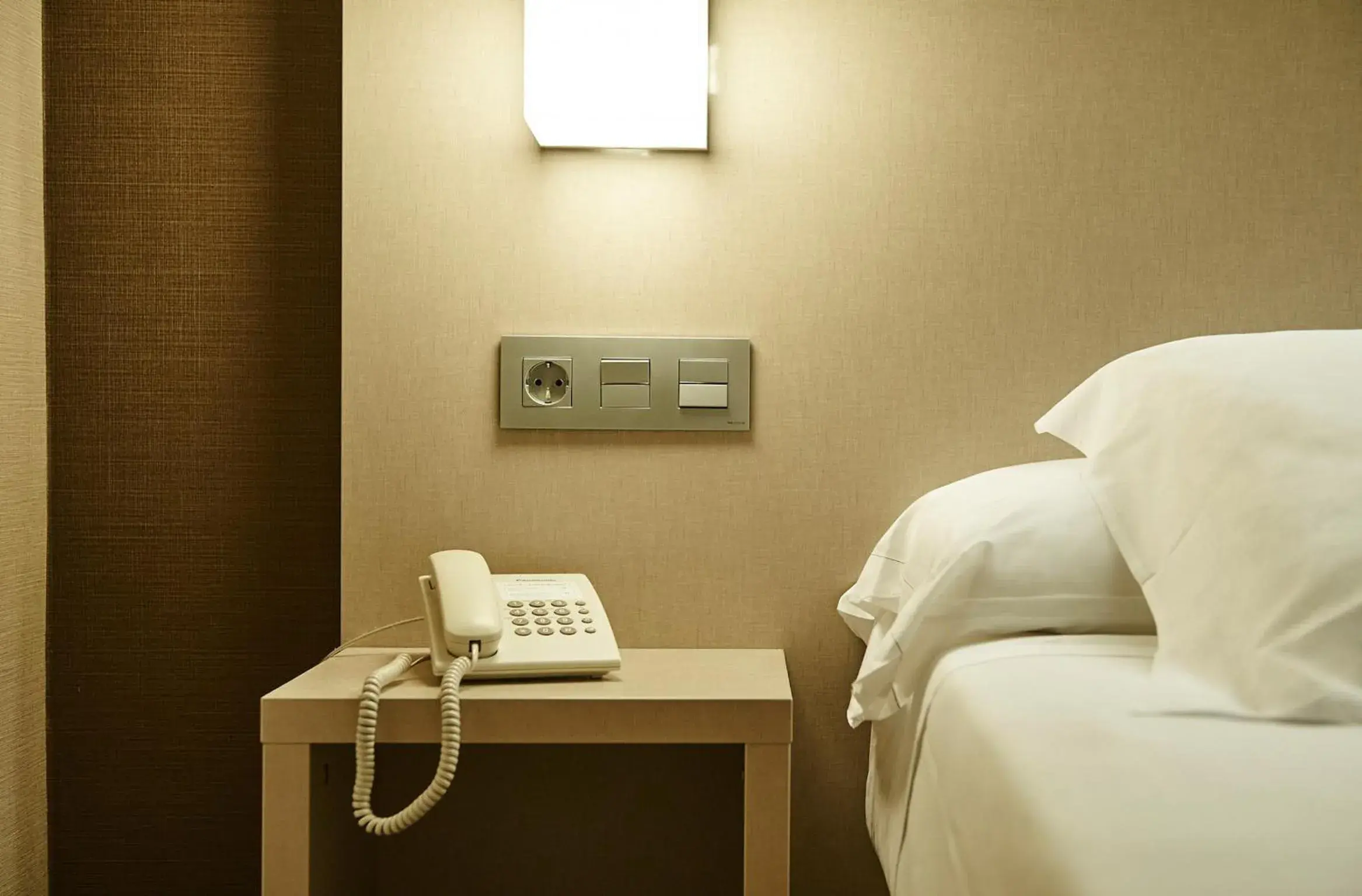 Single Room - Interior Facing in Hotel Parma Single Room - Interior Facing in Hotel Parma