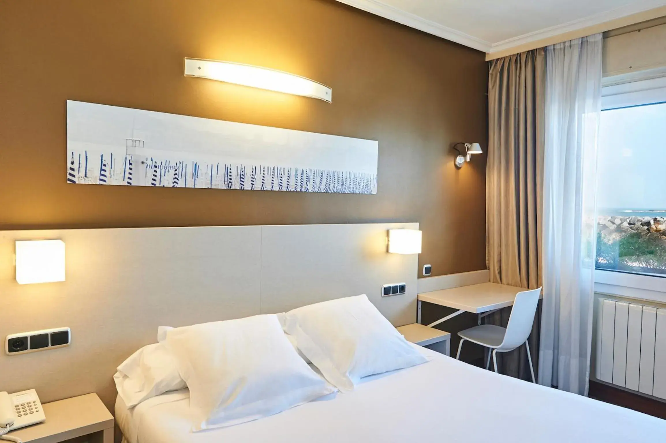 Double or Twin Room with Sea View in Hotel Parma Double or Twin Room with Sea View in Hotel Parma