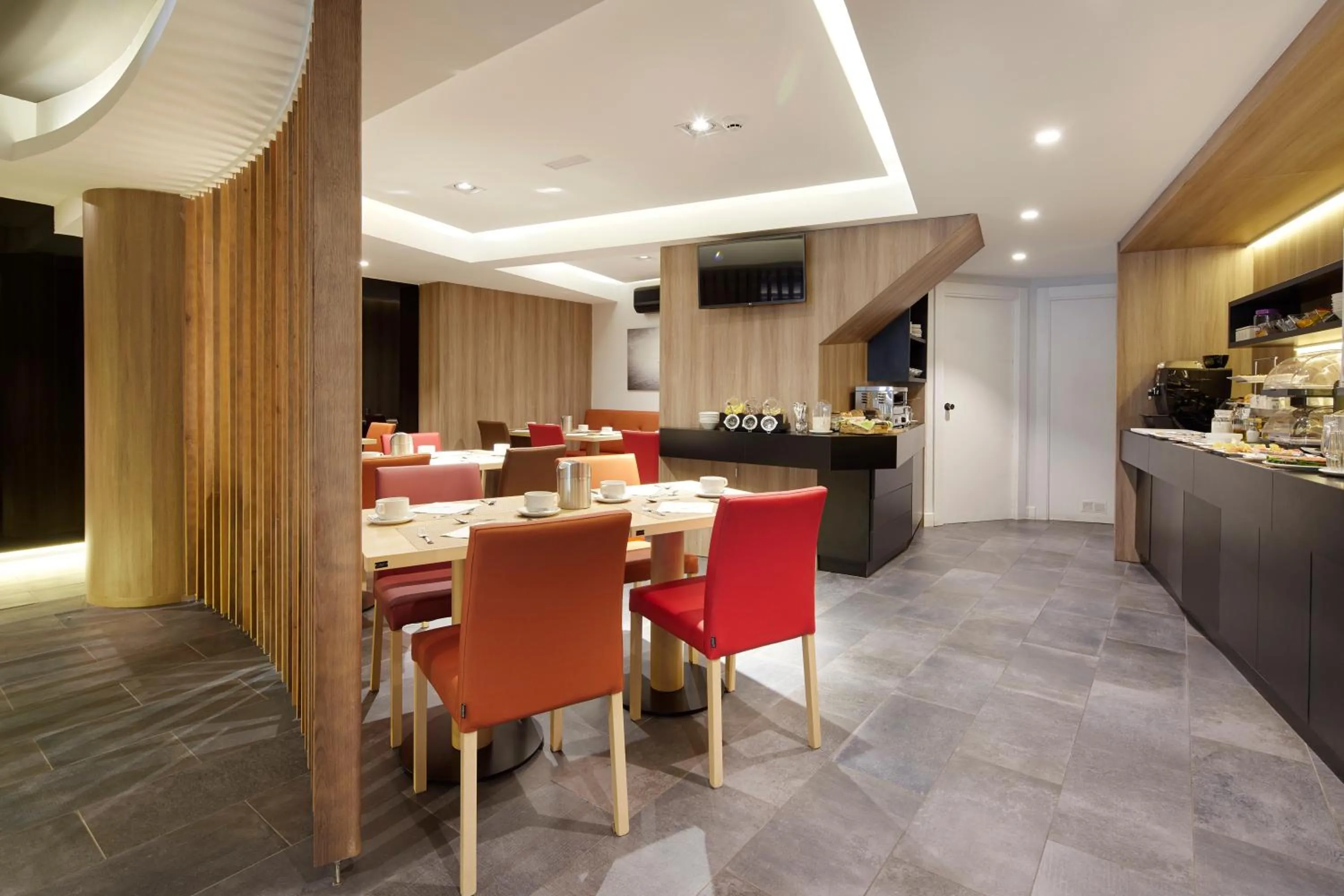 Buffet breakfast in Hotel Parma