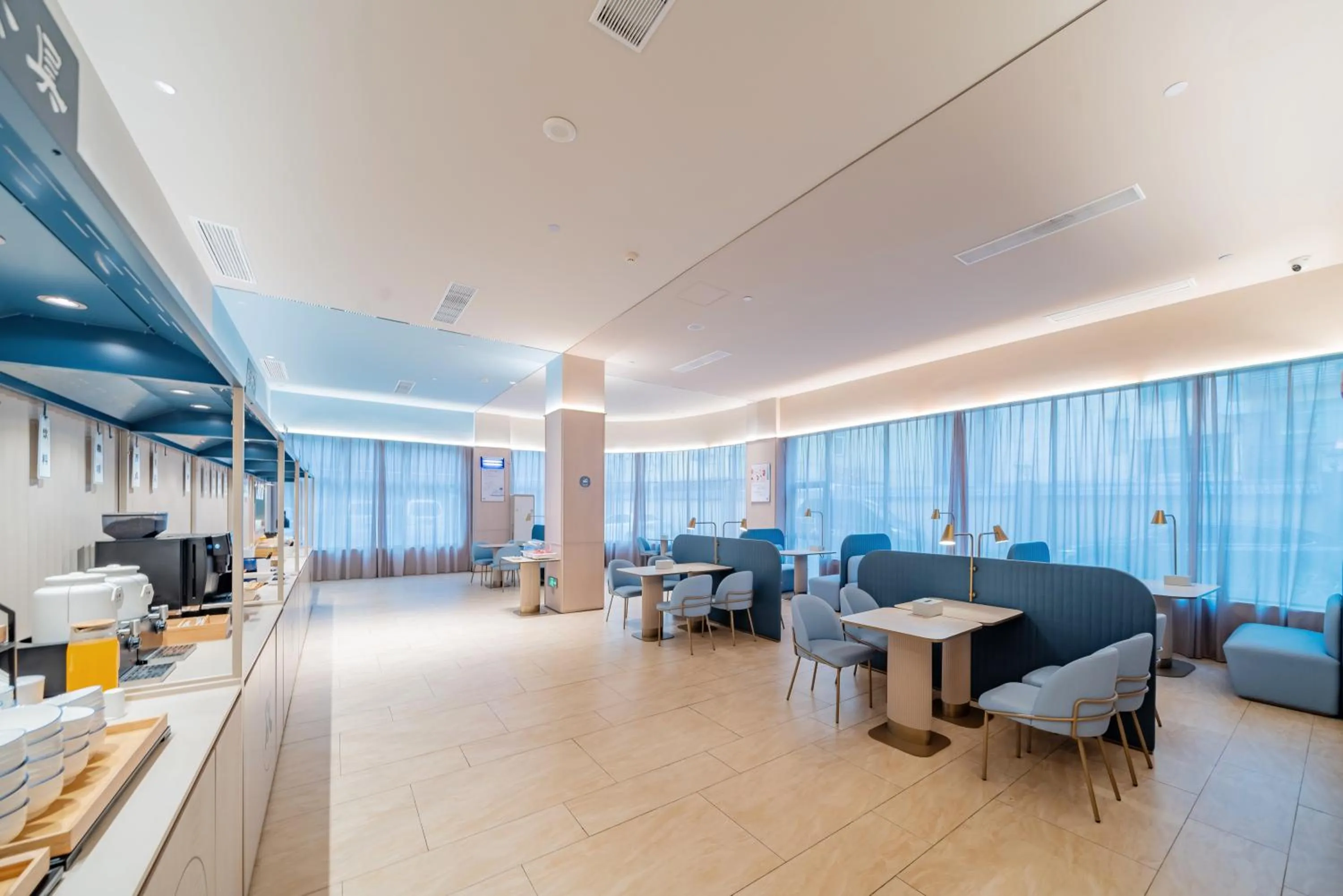 Restaurant/places to eat in Hanting Hotel Guangzhou Nangang Subway Station