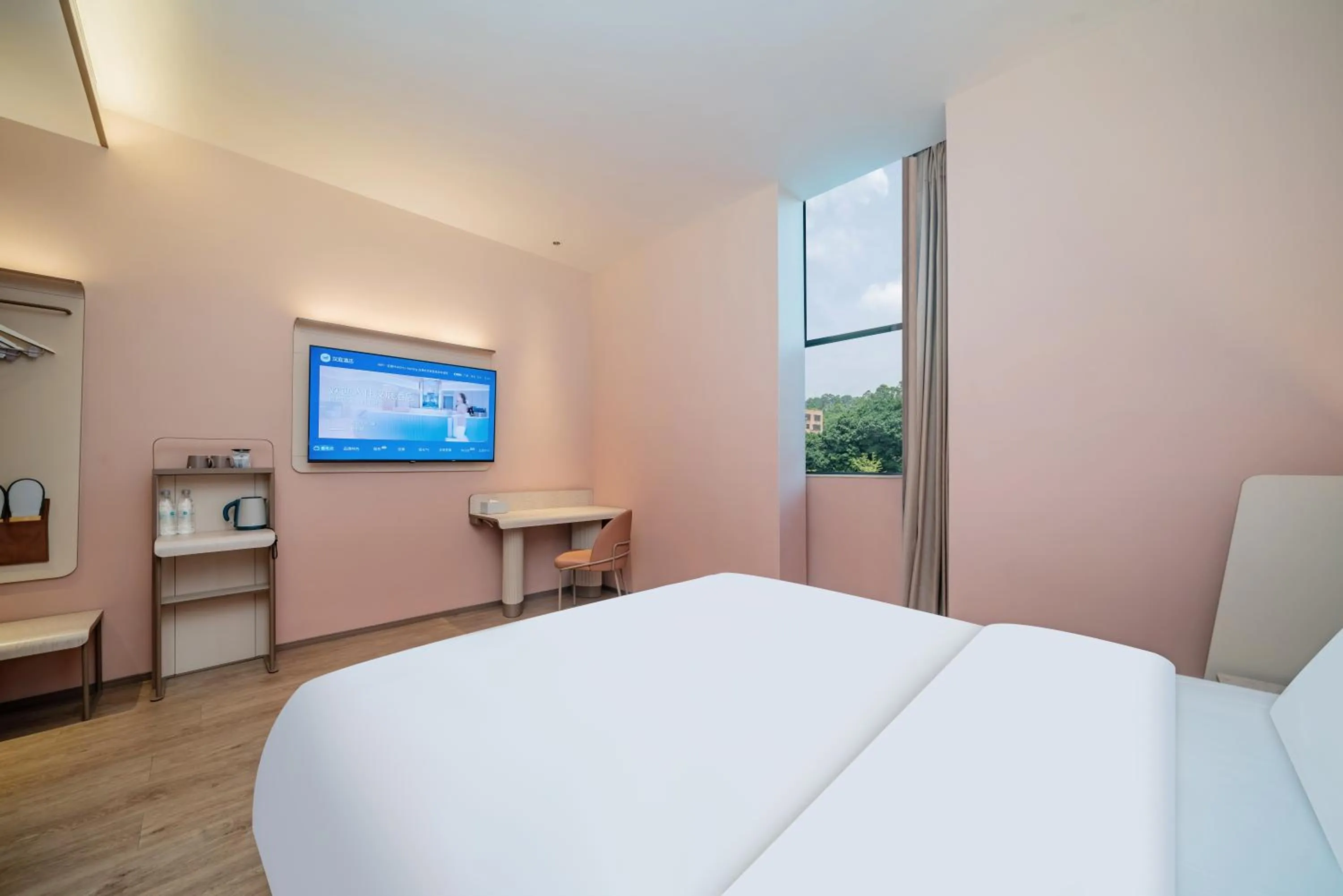 Bed in Hanting Hotel Guangzhou Nangang Subway Station