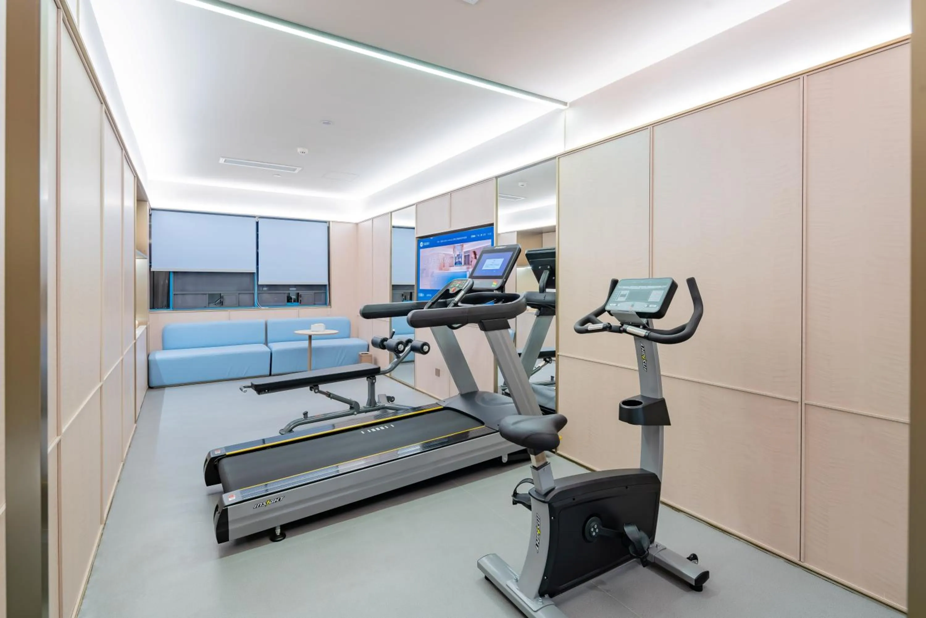 Fitness centre/facilities in Hanting Hotel Guangzhou Nangang Subway Station