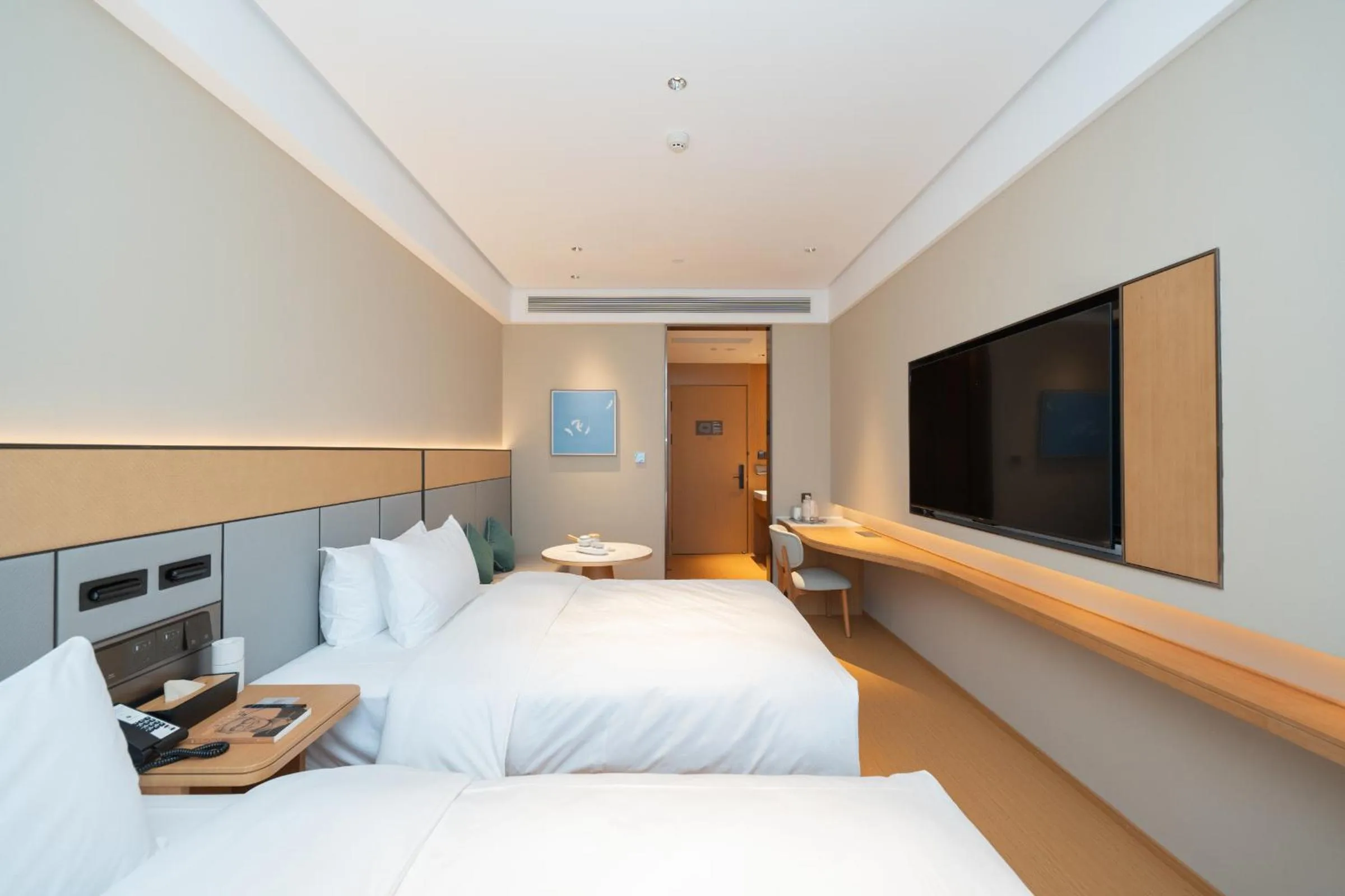 Bed in JI Hotel Guangzhou Panyu Chimelong Wanbo Center