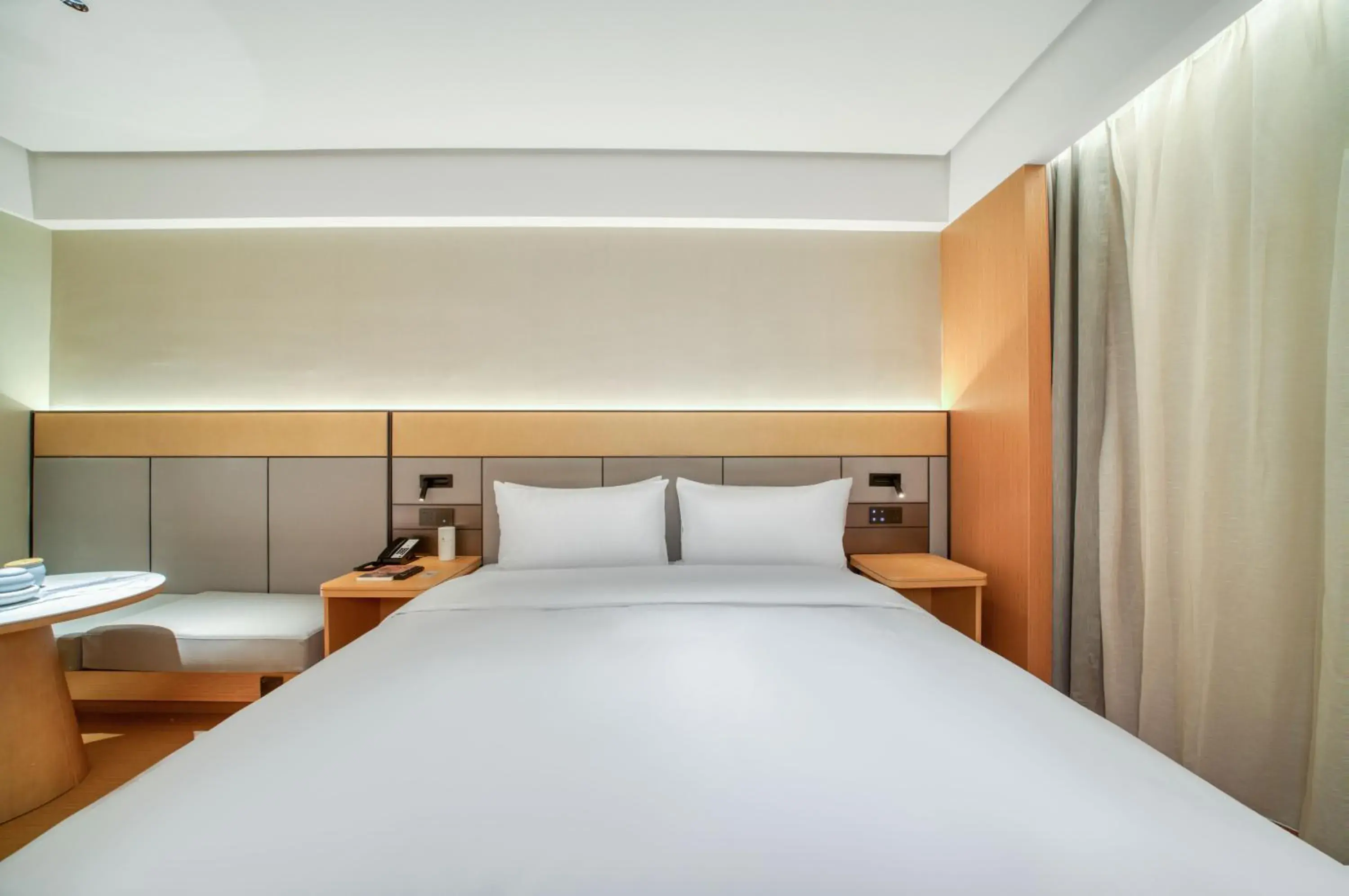Double Room in JI Hotel Hangzhou West Railway Station Double Room in JI Hotel Hangzhou West Railway Station