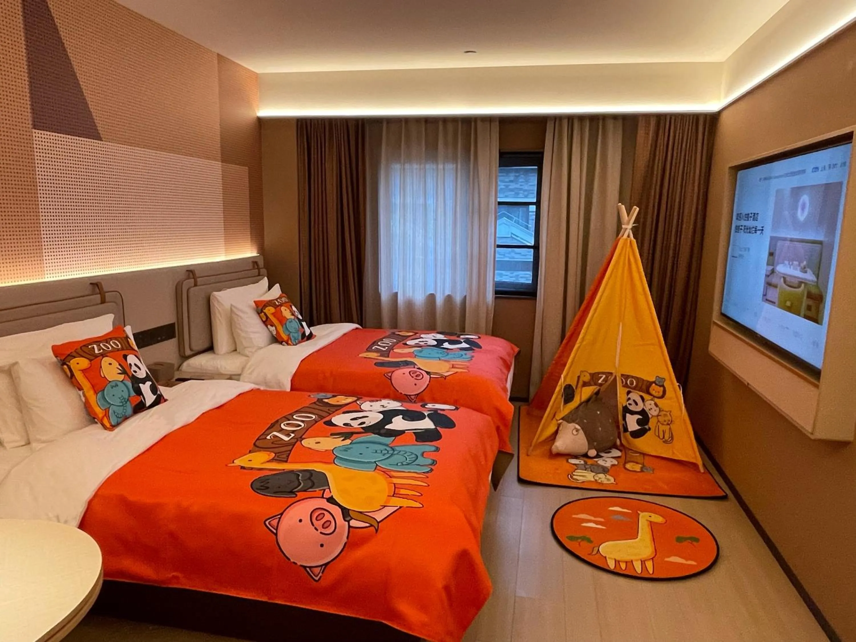 Bed in Orange Hotel Shanghai International Tourism Resort Chongxi Road