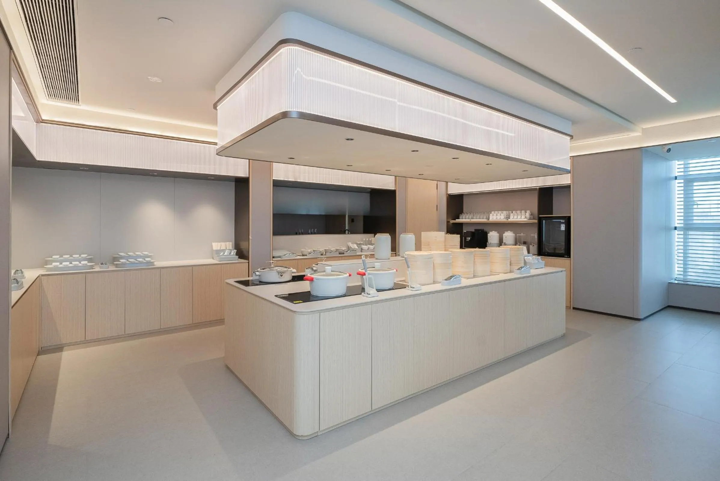 Restaurant/places to eat in JI Hotel Guangzhou Huangpu Dasha East Subway Station