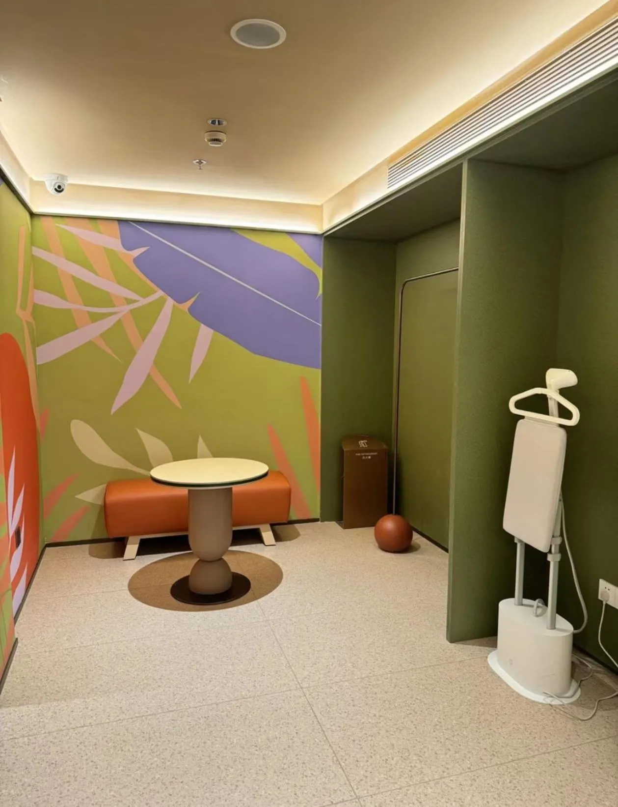 laundry in Orange Hotel Shanghai Xujiahui Damuqiao Road