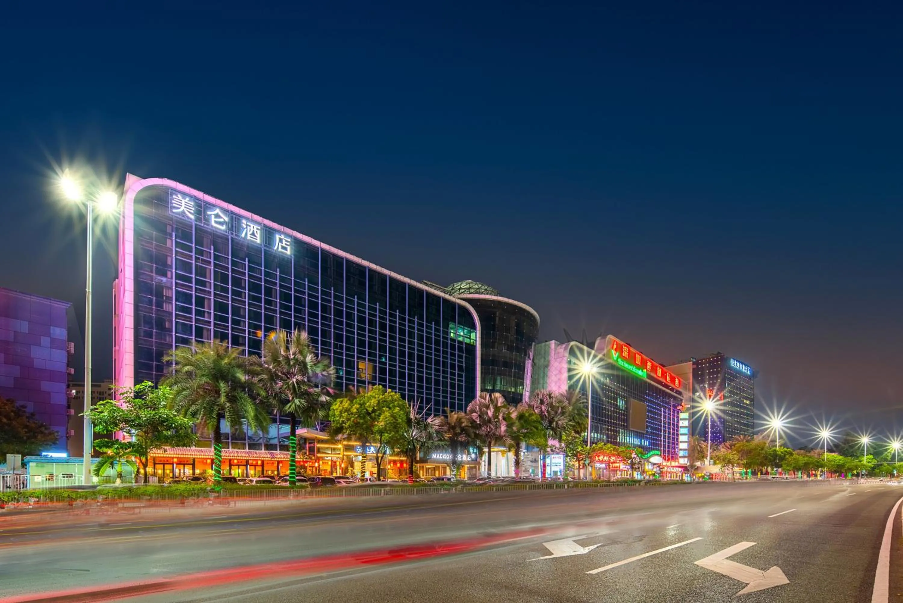 Street view in Royalton Hotel Shenzhen Baoan Airport