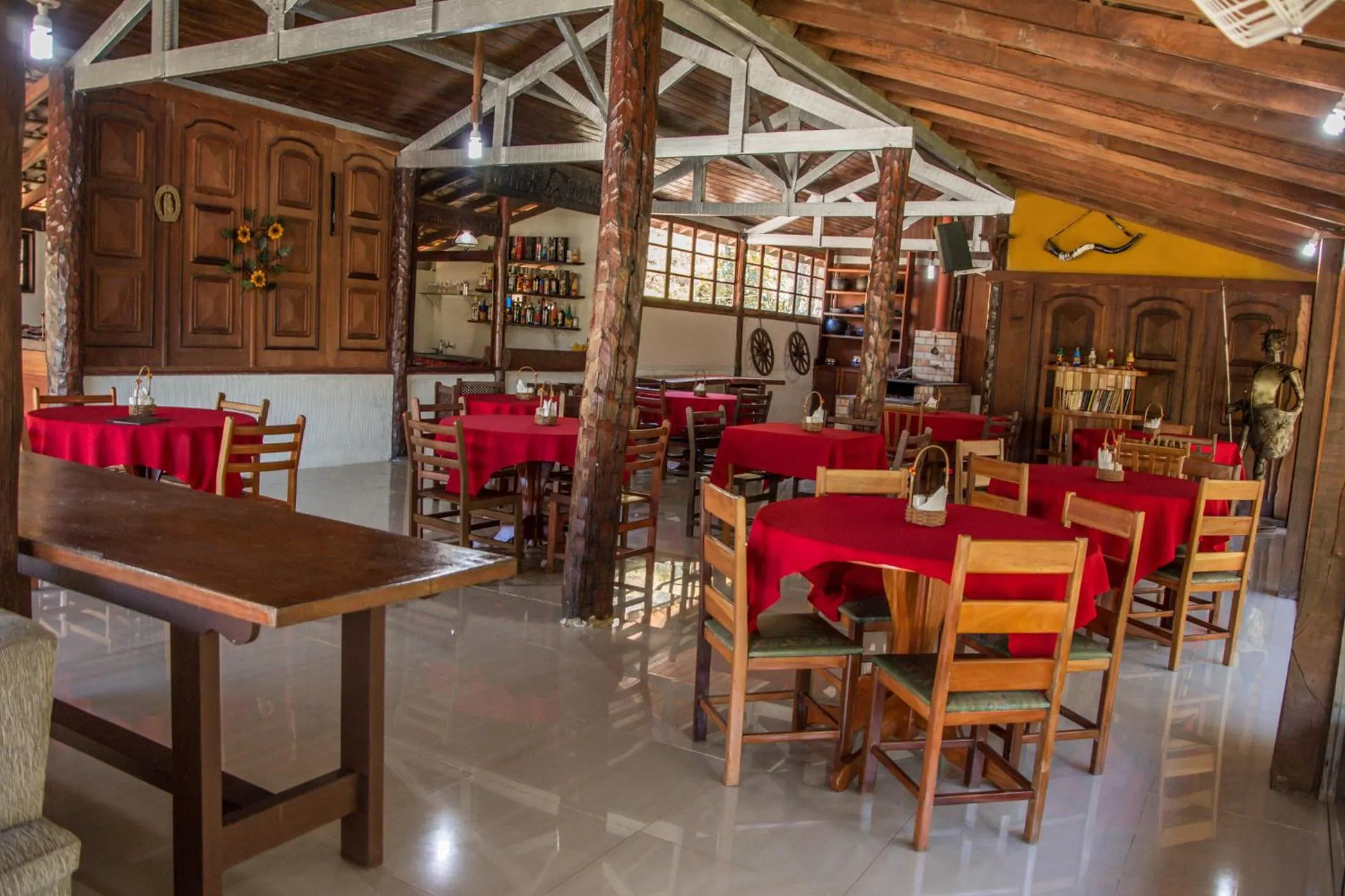 Restaurant/places to eat in Pousada Campestre São Lourenço