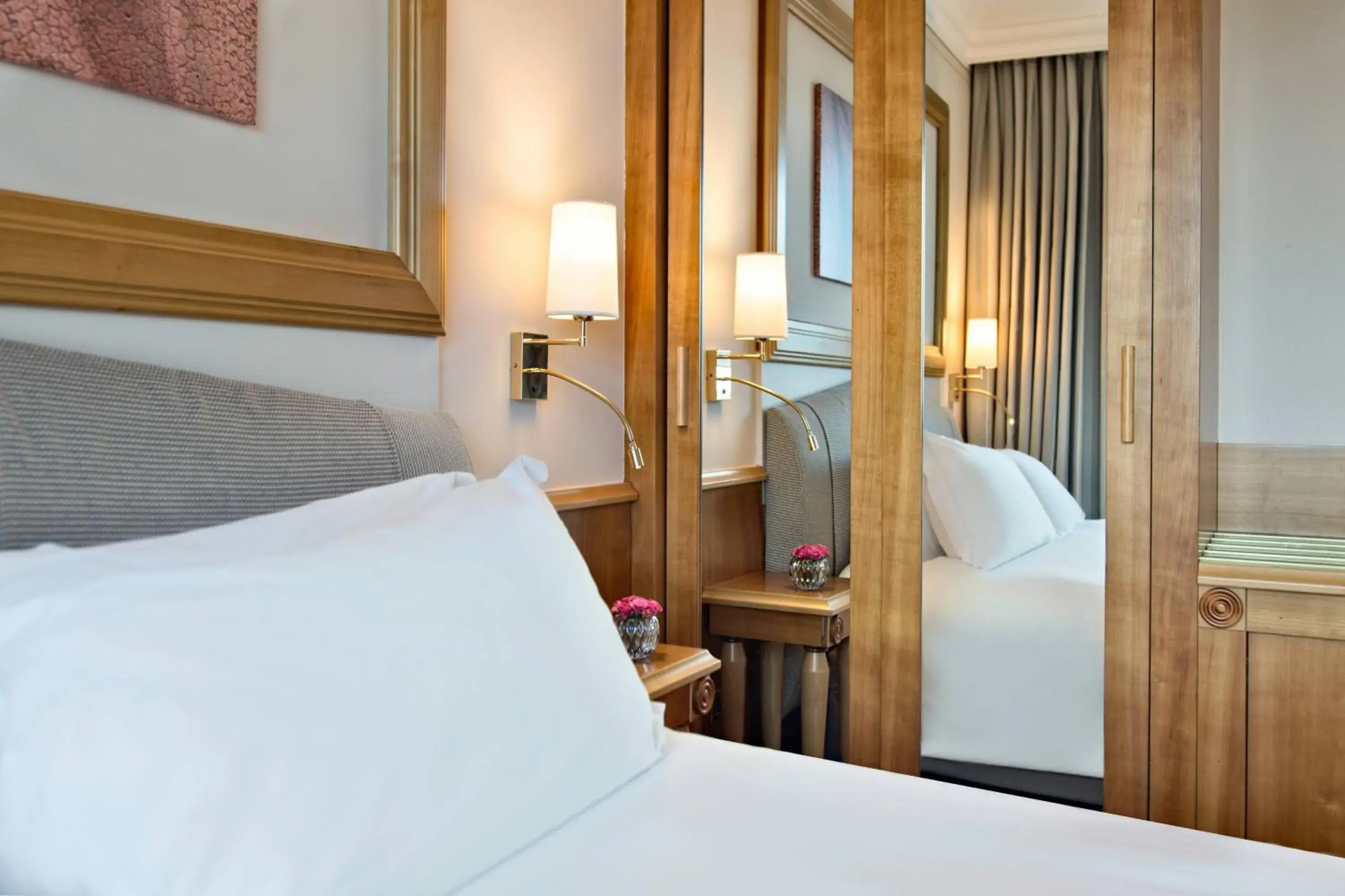 Deluxe, Guest room, 1 King in Renaissance Naples Hotel Mediterraneo Deluxe, Guest room, 1 King in Renaissance Naples Hotel Mediterraneo