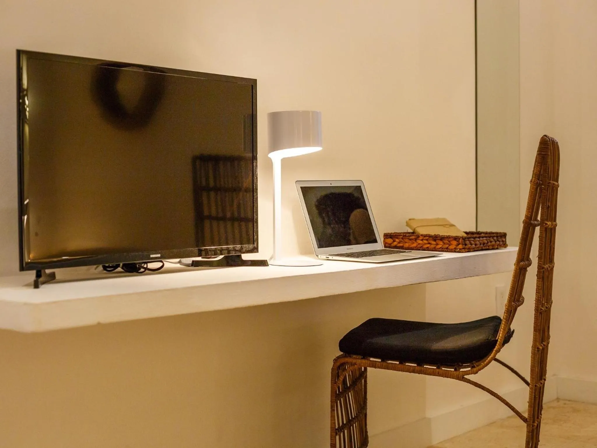 Decorative detail in HM Playa del Carmen