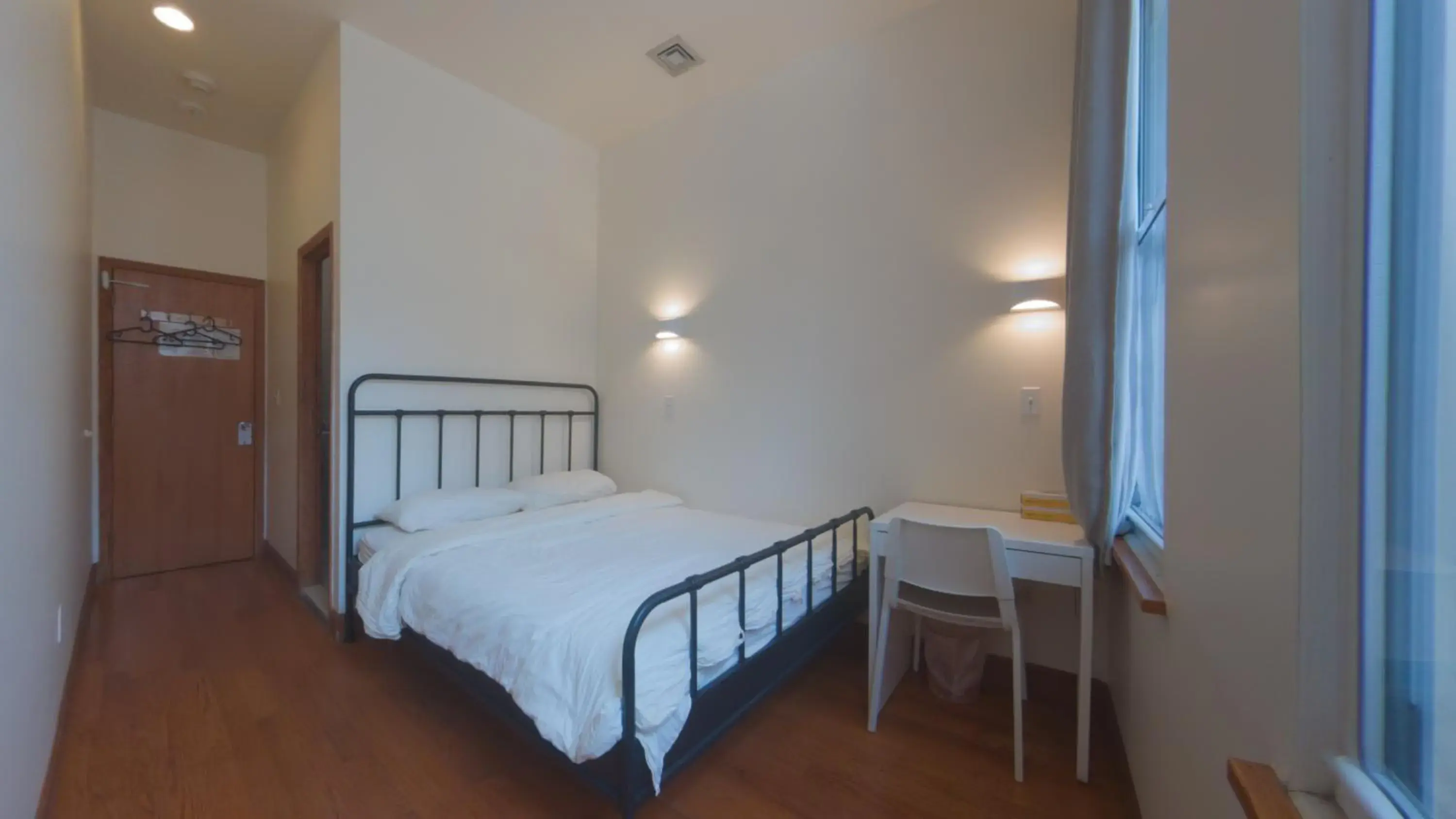 Double Room with Private Bathroom in U.S. Pacific Hotel Double Room with Private Bathroom in U.S. Pacific Hotel