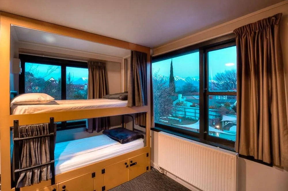 Bed in The Black Sheep Backpackers