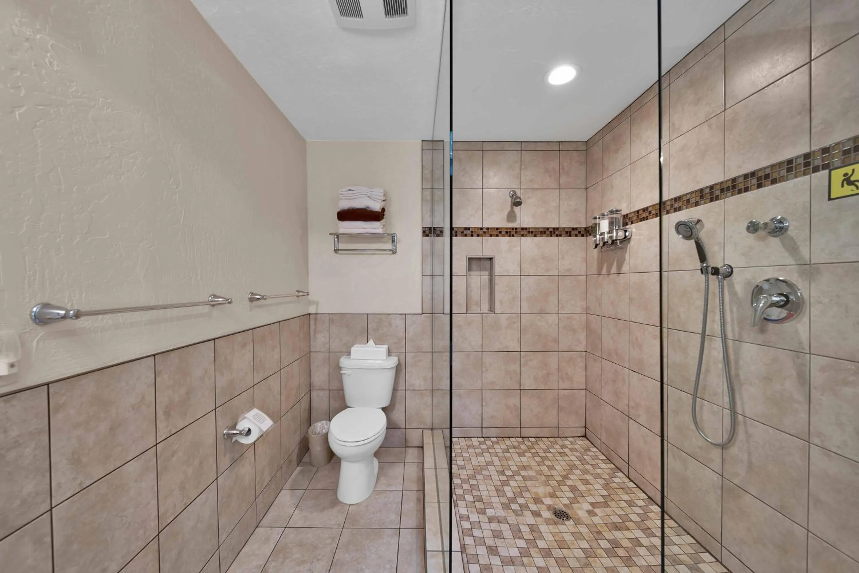 The Inn at Shasta Lake