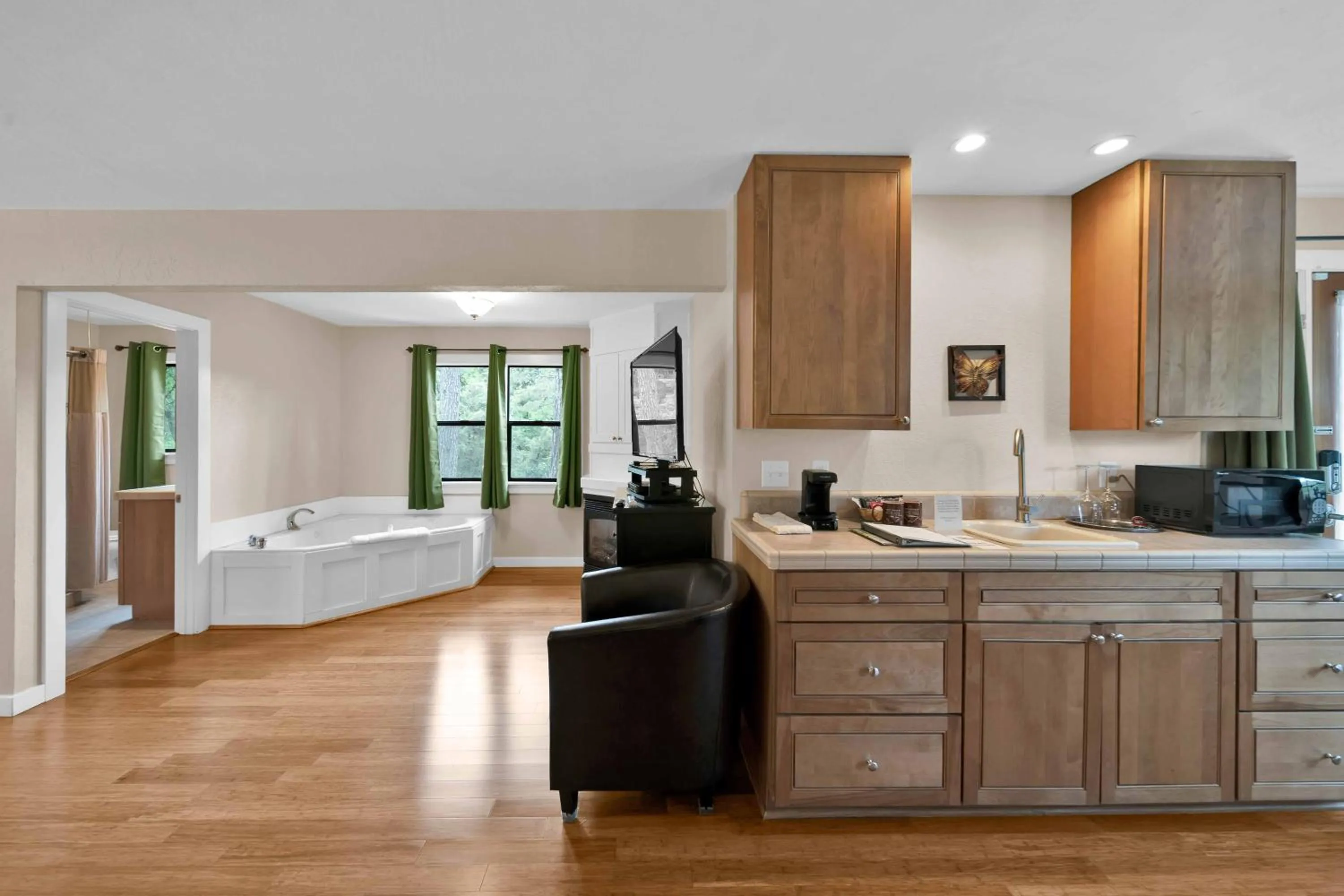 The Inn at Shasta Lake