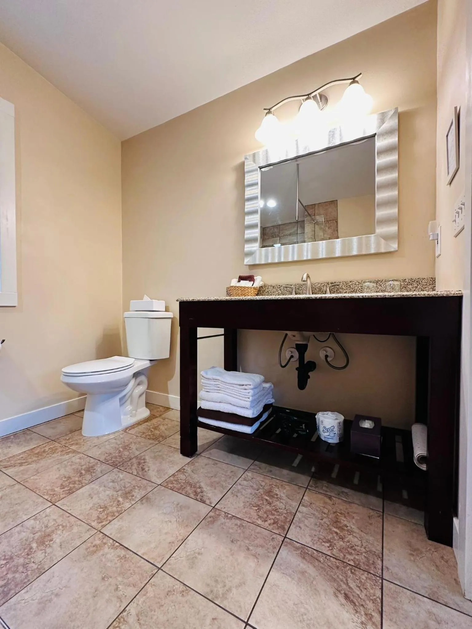 The Inn at Shasta Lake