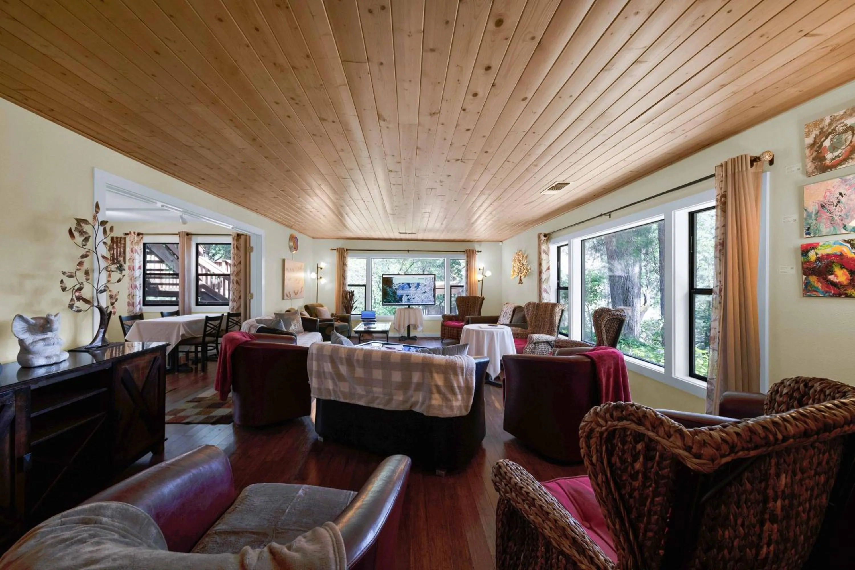 The Inn at Shasta Lake