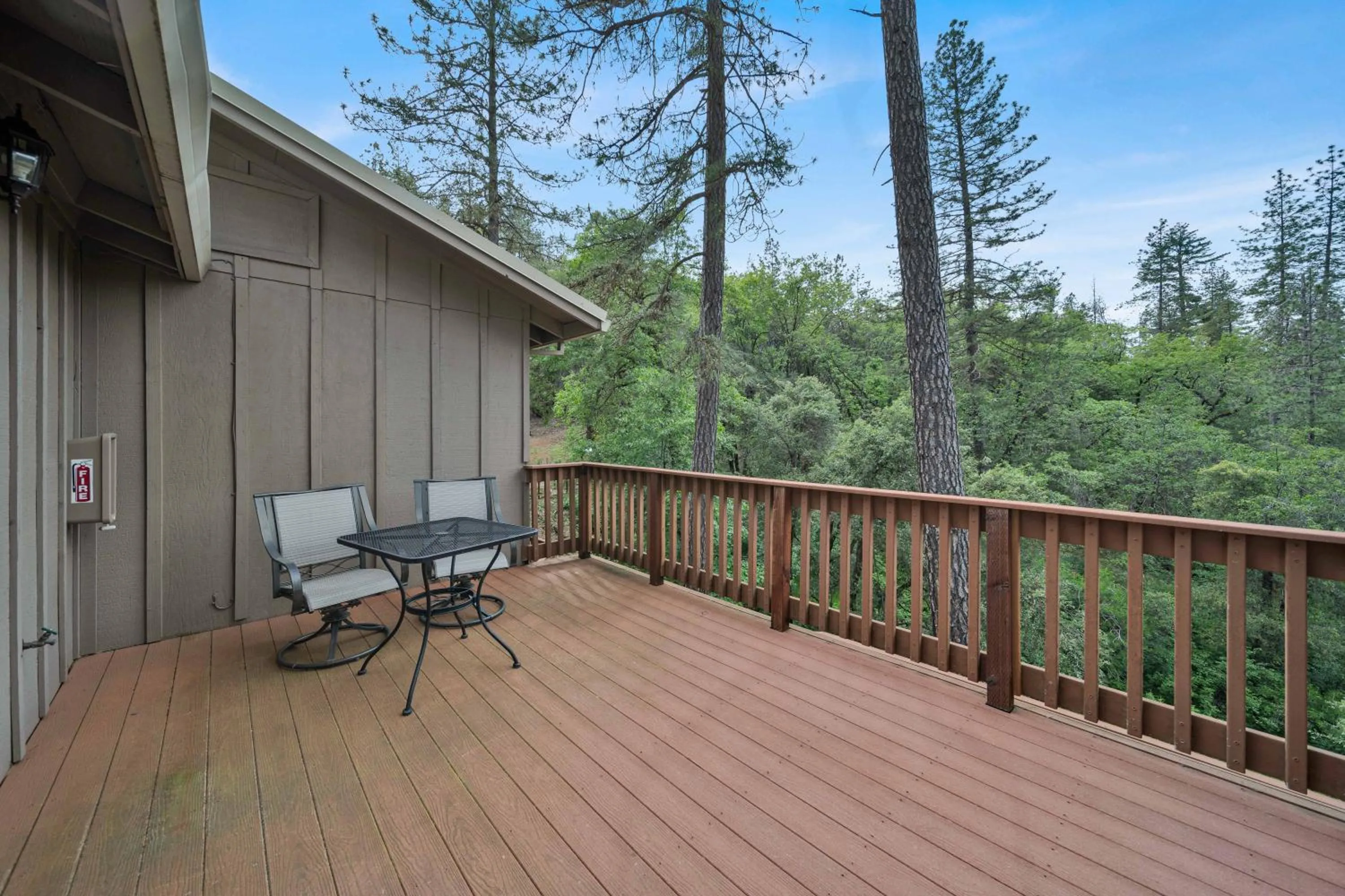 The Inn at Shasta Lake