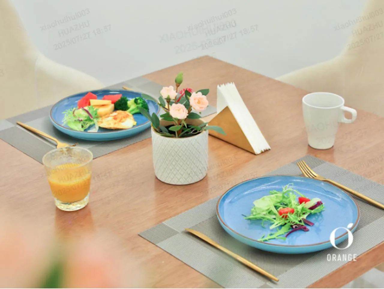 Restaurant/places to eat in Orange Hotel Beijing Qianmen Street