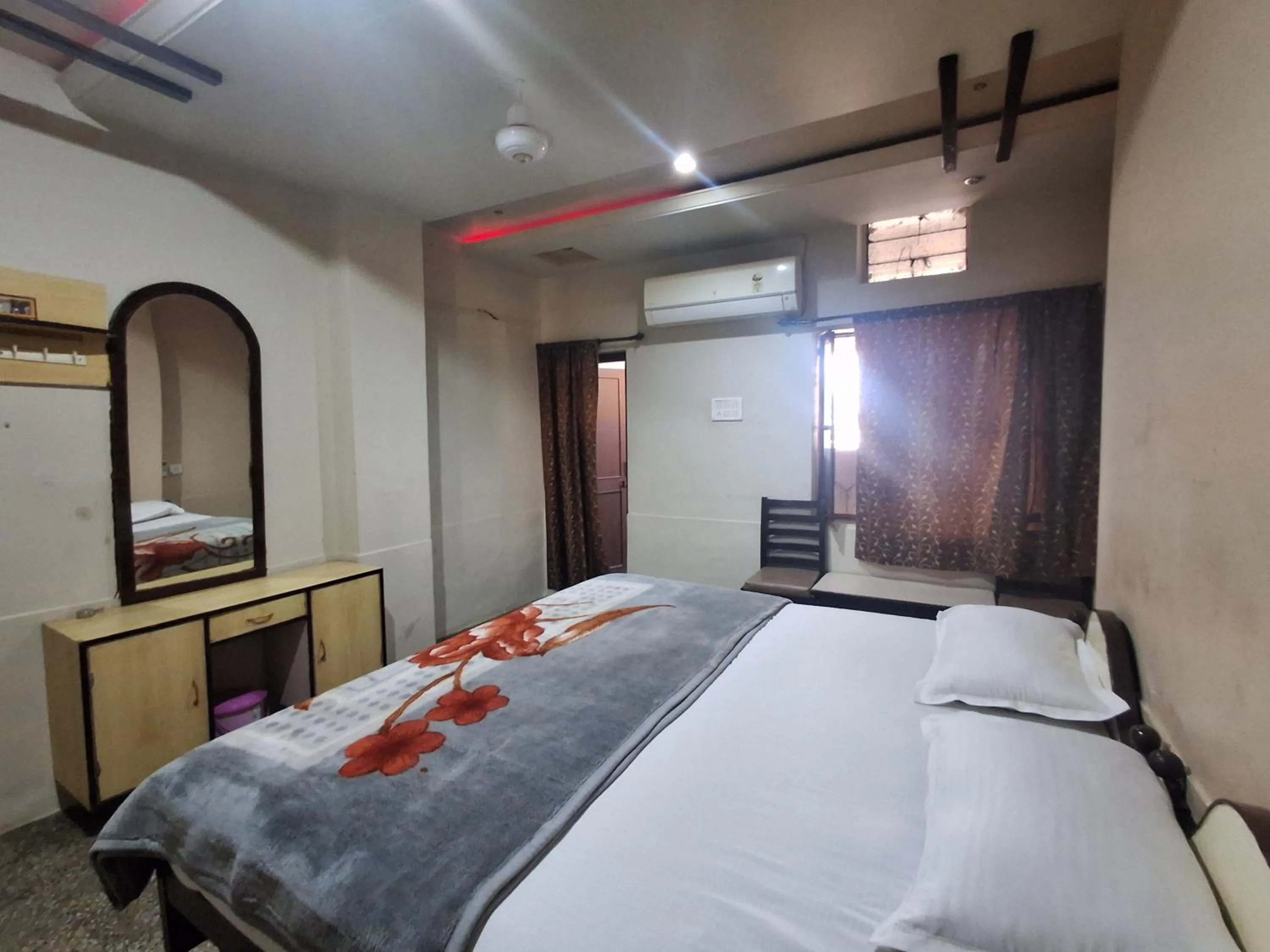 Bedroom, Bed in Hotel Om Pushkar