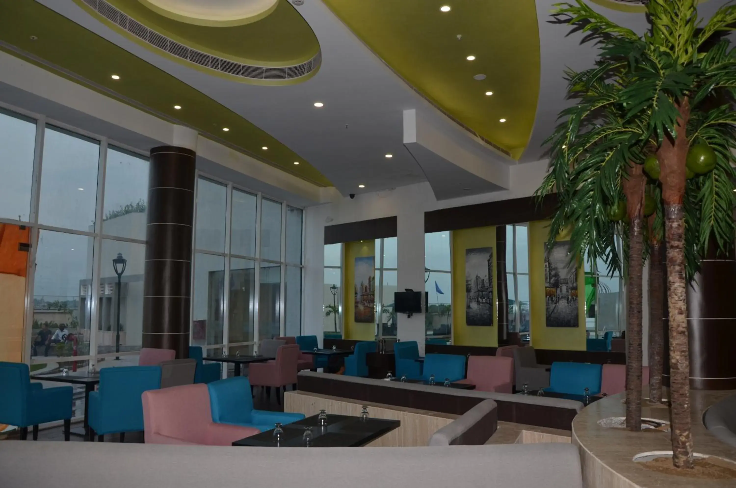 Property building in Maha Bodhi Hotel.Resort.Convention Centre Property building in Maha Bodhi Hotel.Resort.Convention Centre