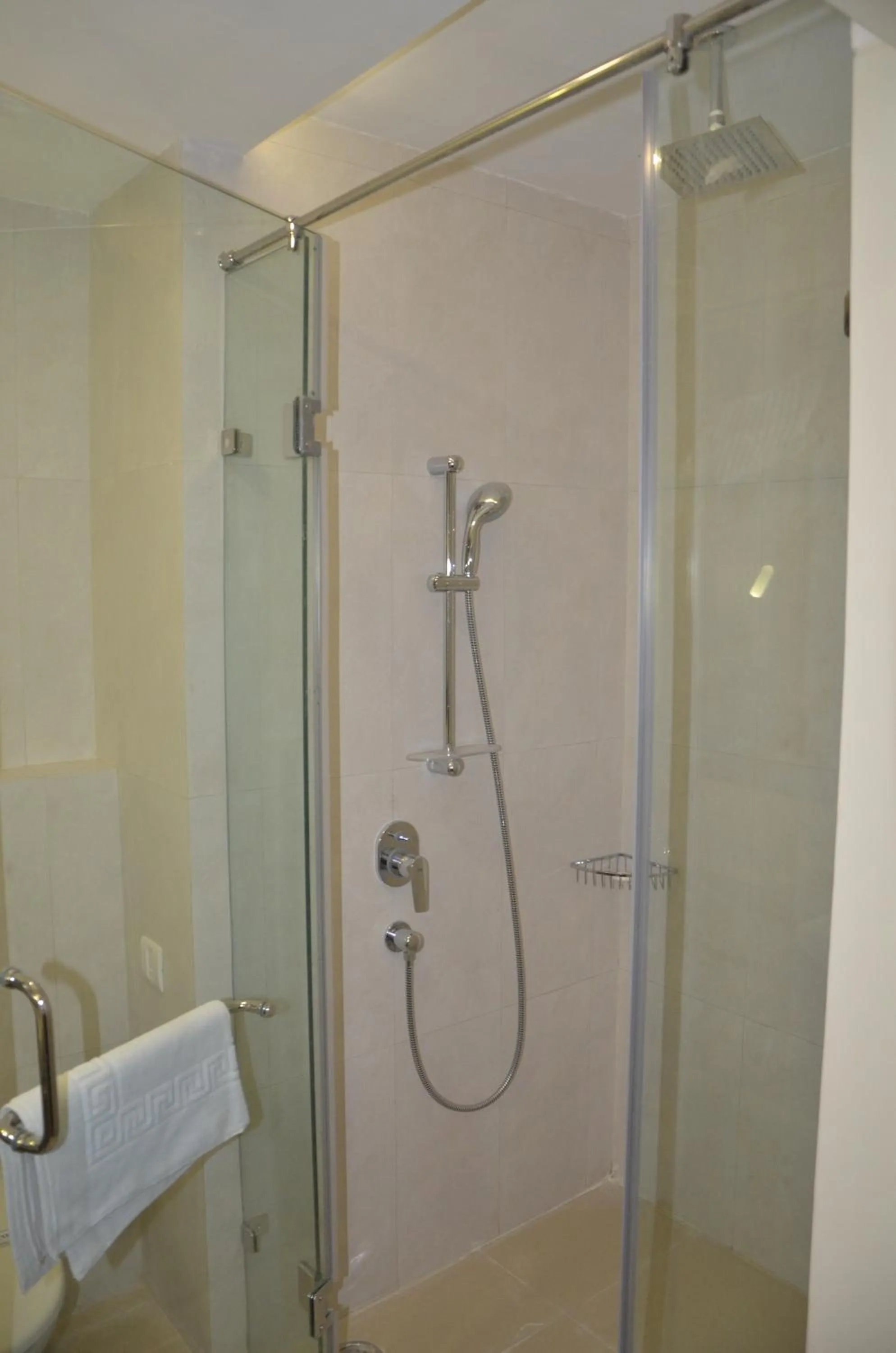 Shower in Maha Bodhi Hotel.Resort.Convention Centre