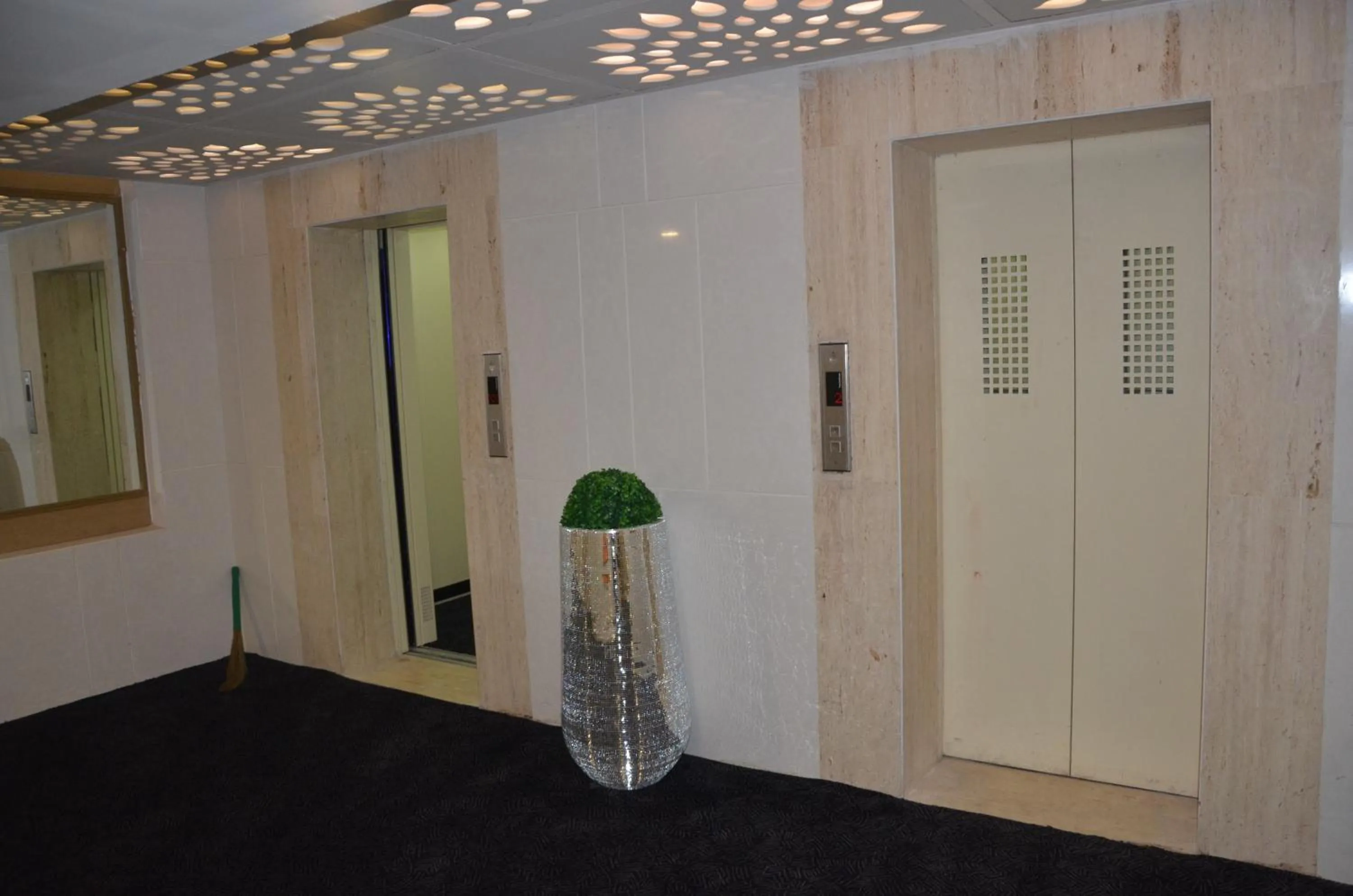 Property building in Maha Bodhi Hotel.Resort.Convention Centre