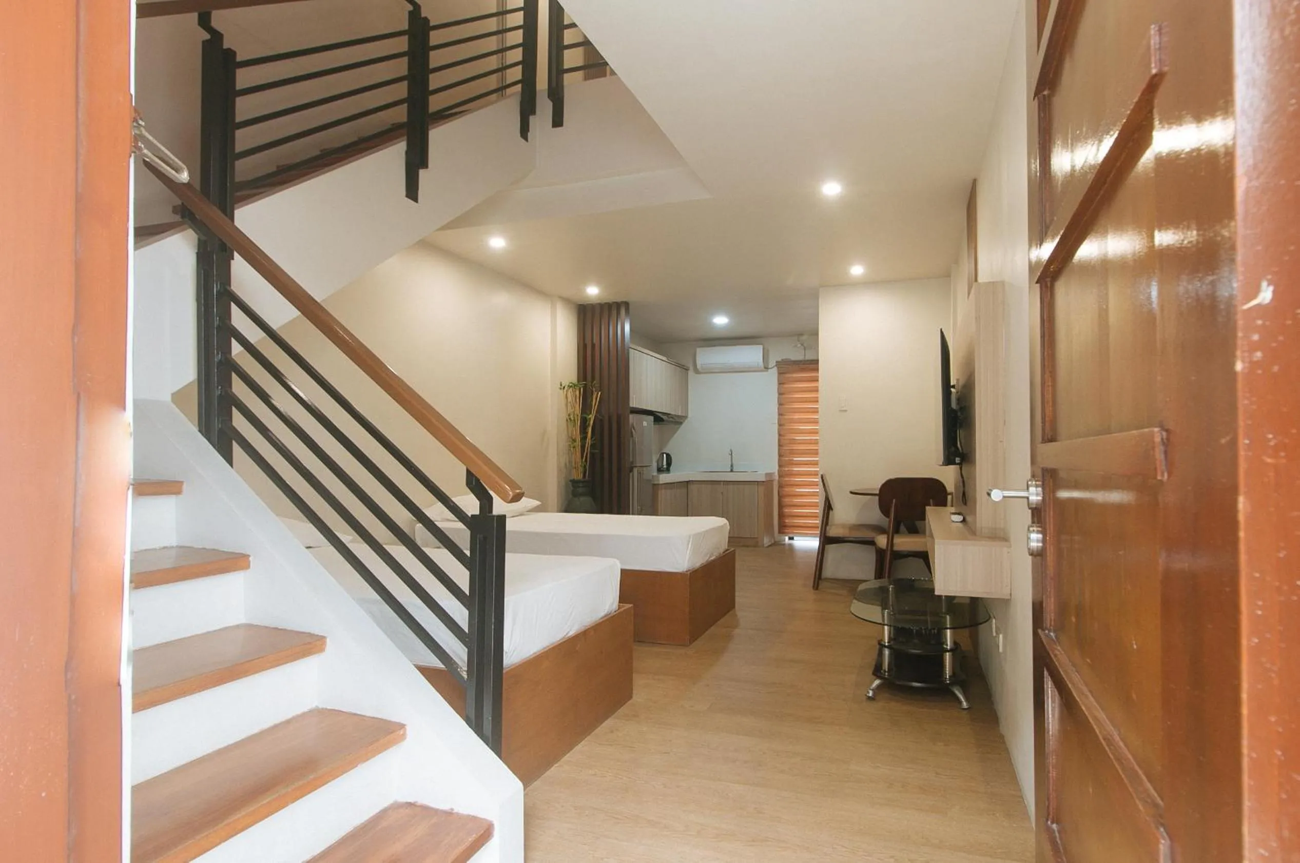 Kitchen or kitchenette in Elyseah Condotel by RedDoorz