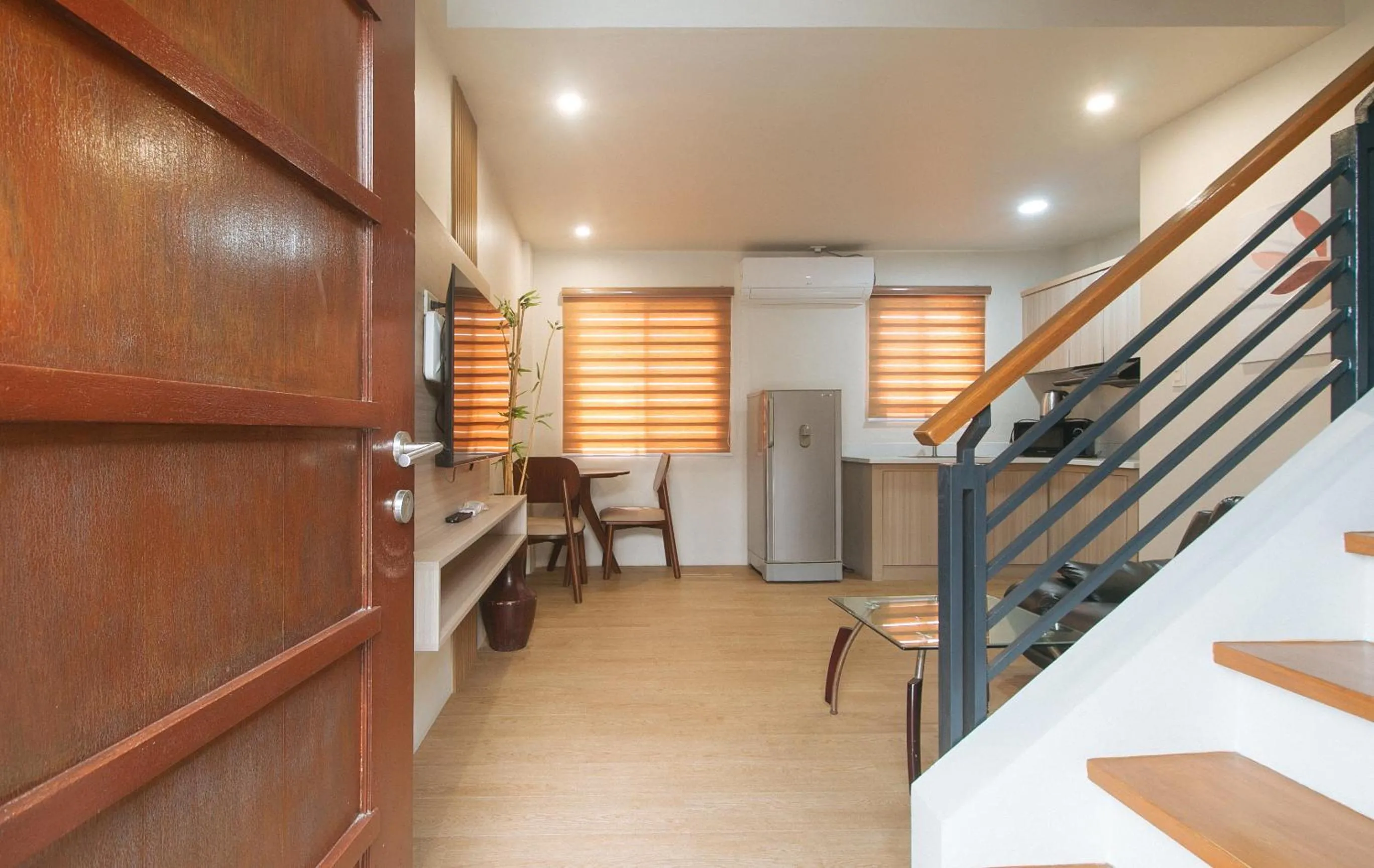 Kitchen or kitchenette in Elyseah Condotel by RedDoorz