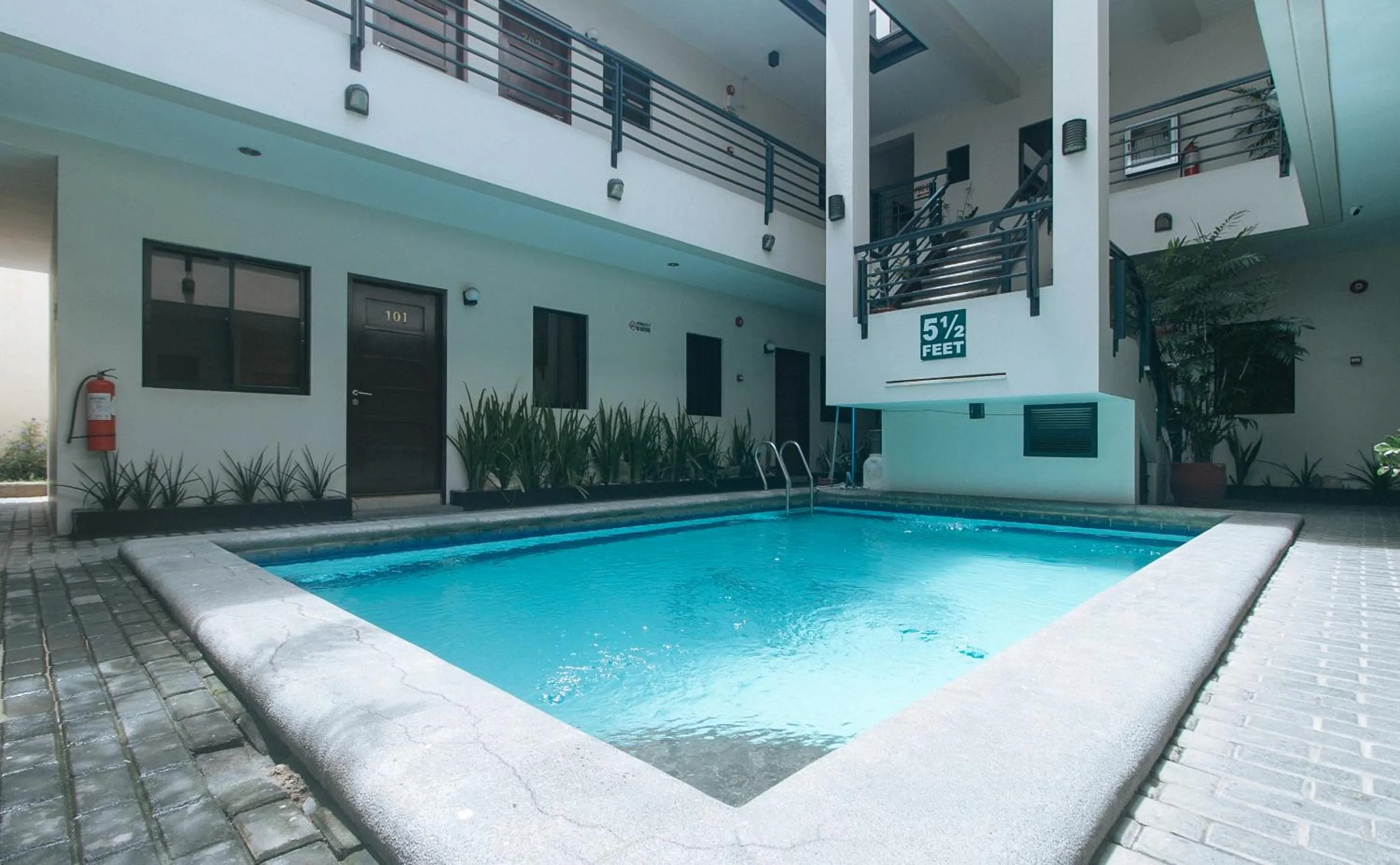 Property building in Elyseah Condotel by RedDoorz