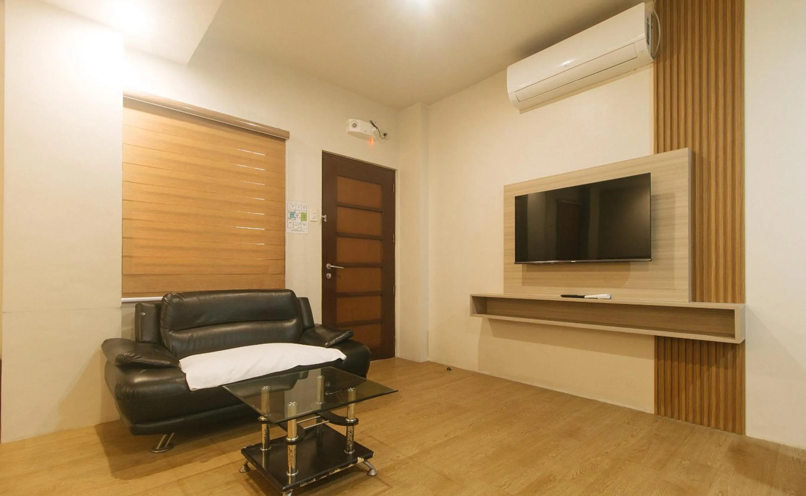 TV and multimedia in Elyseah Condotel by RedDoorz