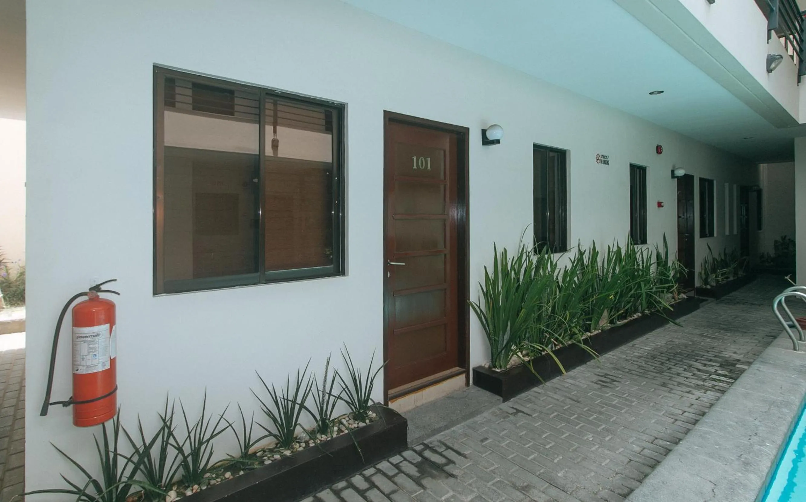 Area and facilities in Elyseah Condotel by RedDoorz