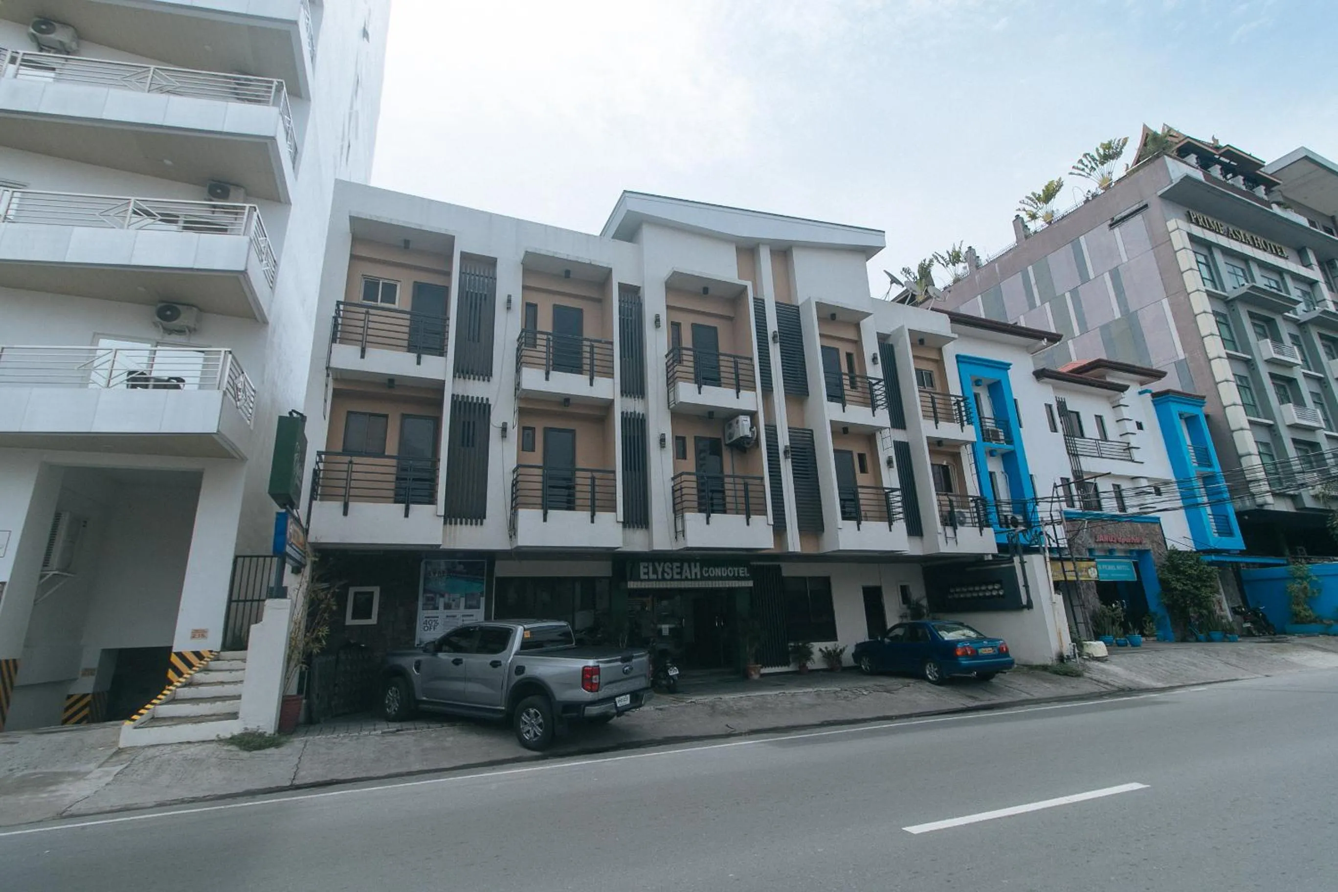 Property building in Elyseah Condotel by RedDoorz