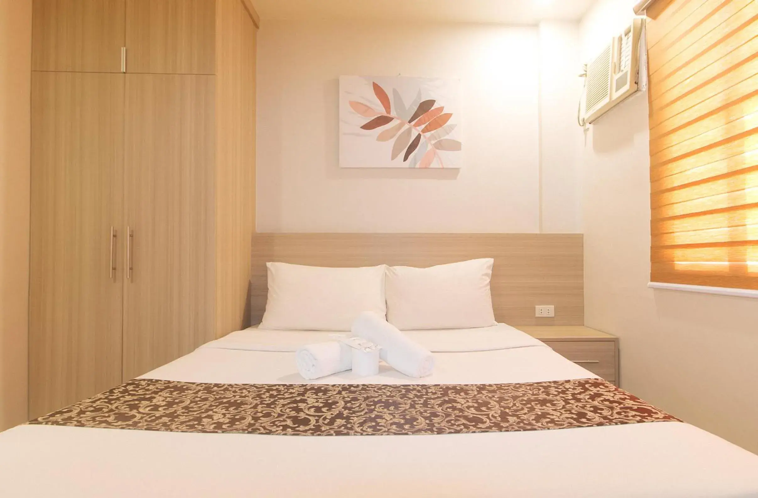Elyseah Condotel by RedDoorz Elyseah Condotel by RedDoorz
