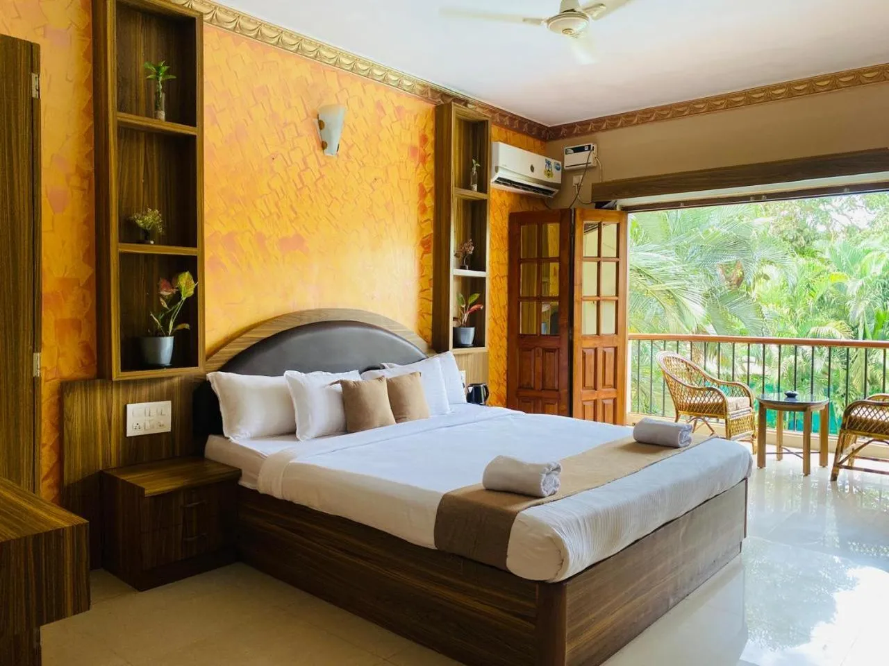 Bed in Ashvem Beach inn