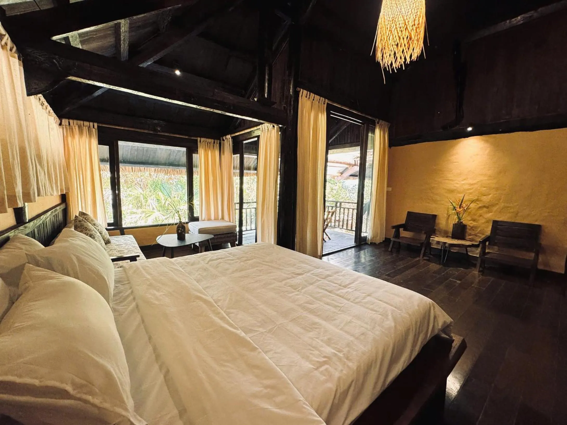 Bedroom, Bed in Cọ Retreat Da Bac