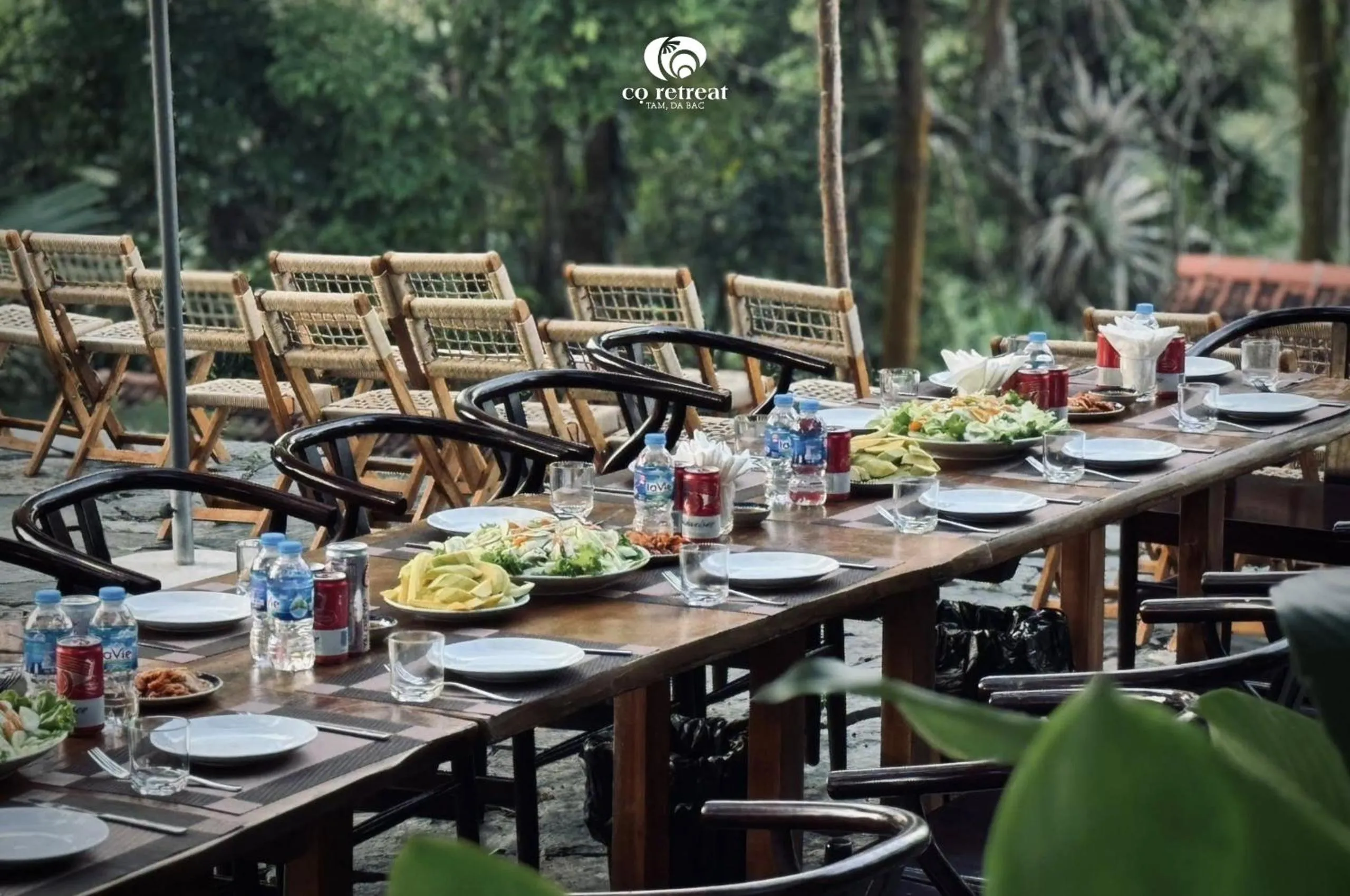 Food and drinks in Cọ Retreat Da Bac