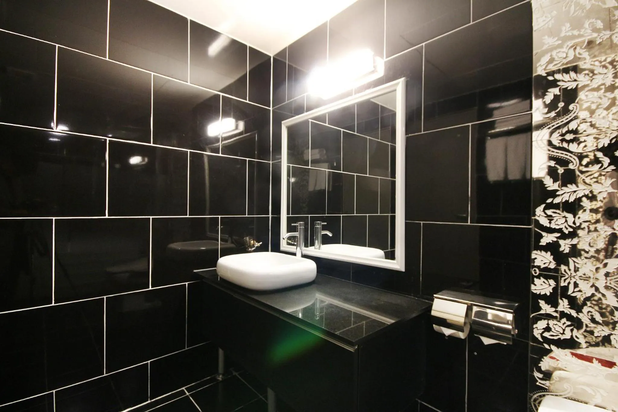 Bathroom in Hotel Chowon