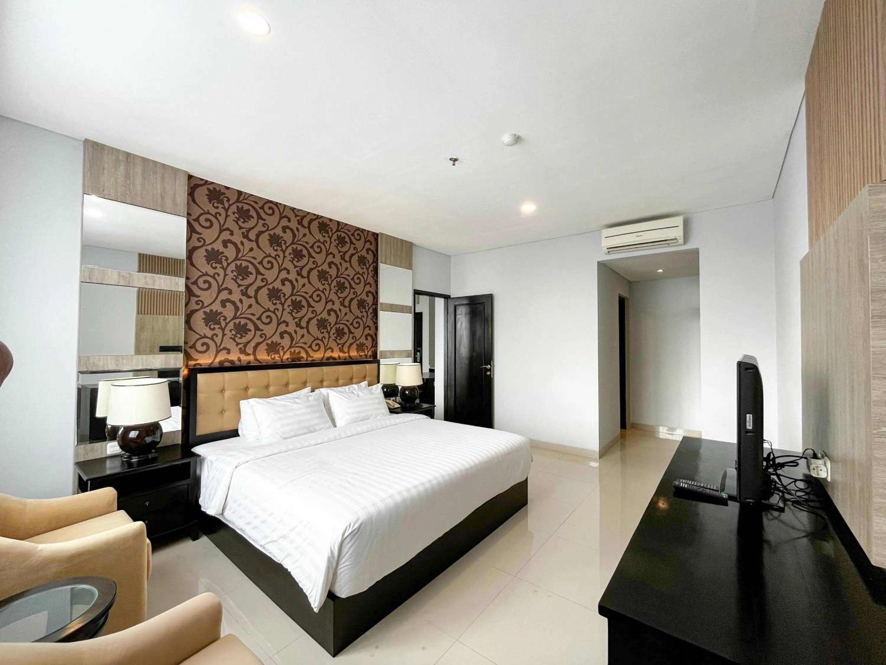 Bed in Azana Style Hotel Lovina Bali