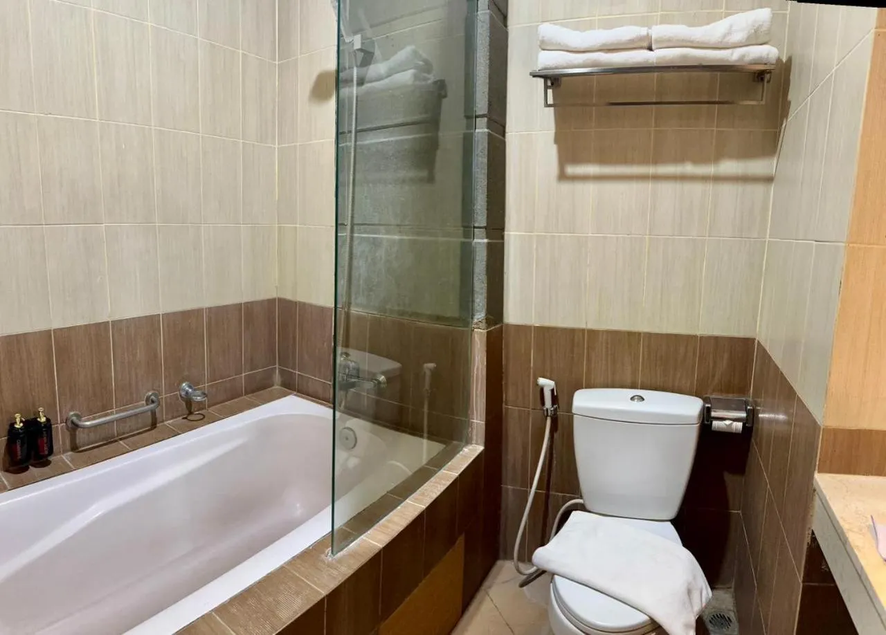 Bath in Azana Style Hotel Lovina Bali