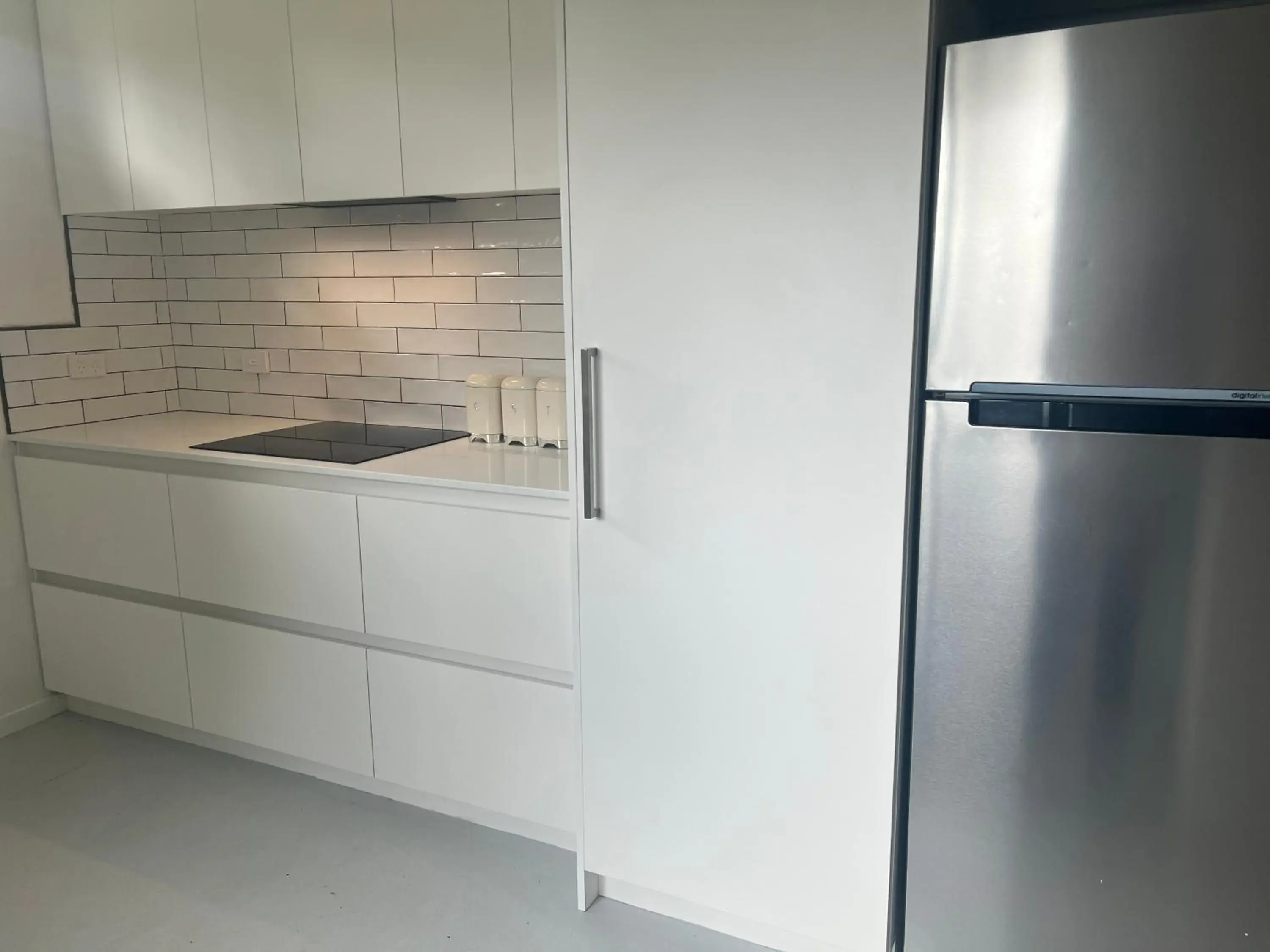 Four-Bedroom House in Glenaire Apartments at Frazer St Four-Bedroom House in Glenaire Apartments at Frazer St