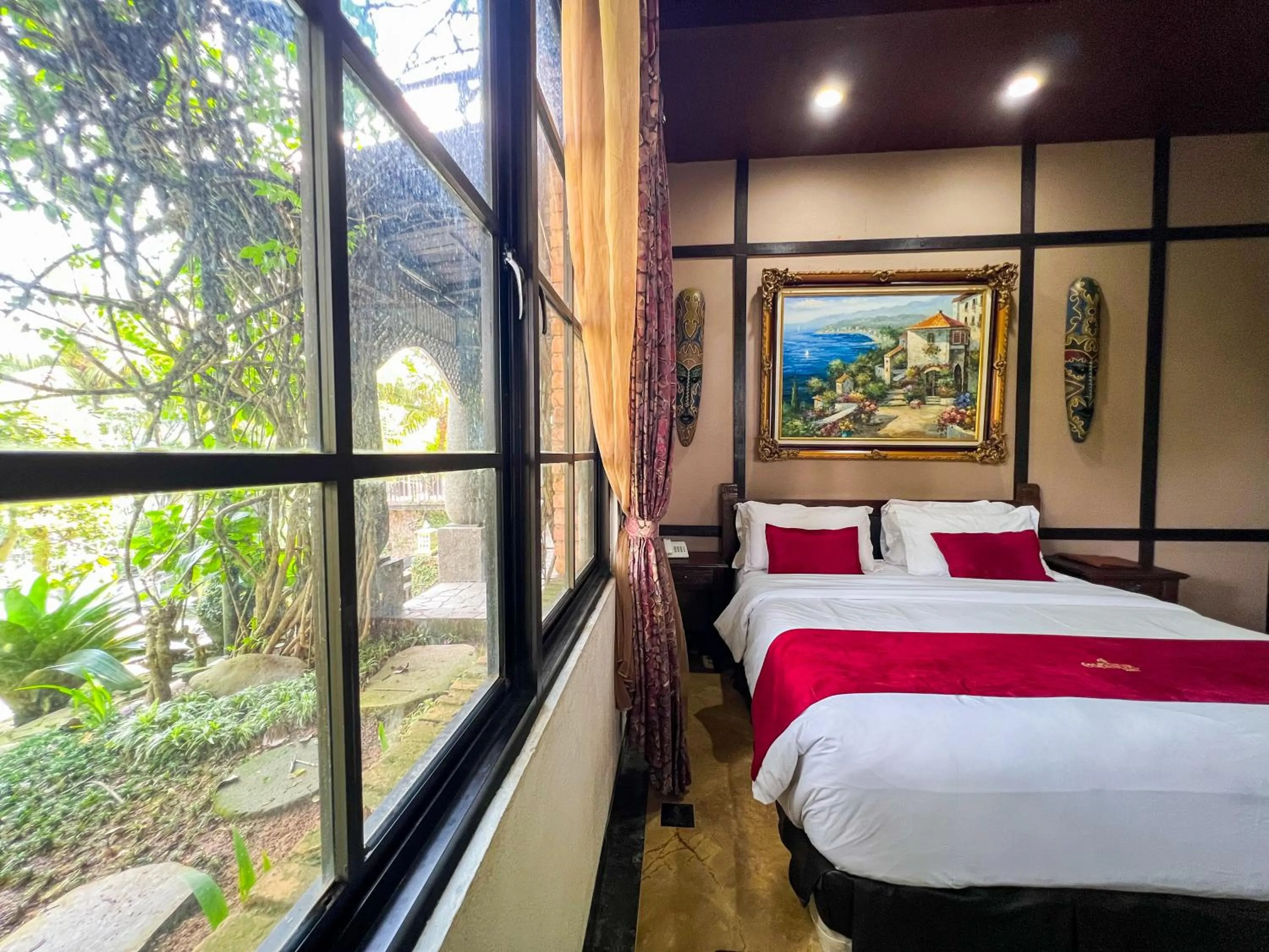 Bed in Edensor Hills & Resort