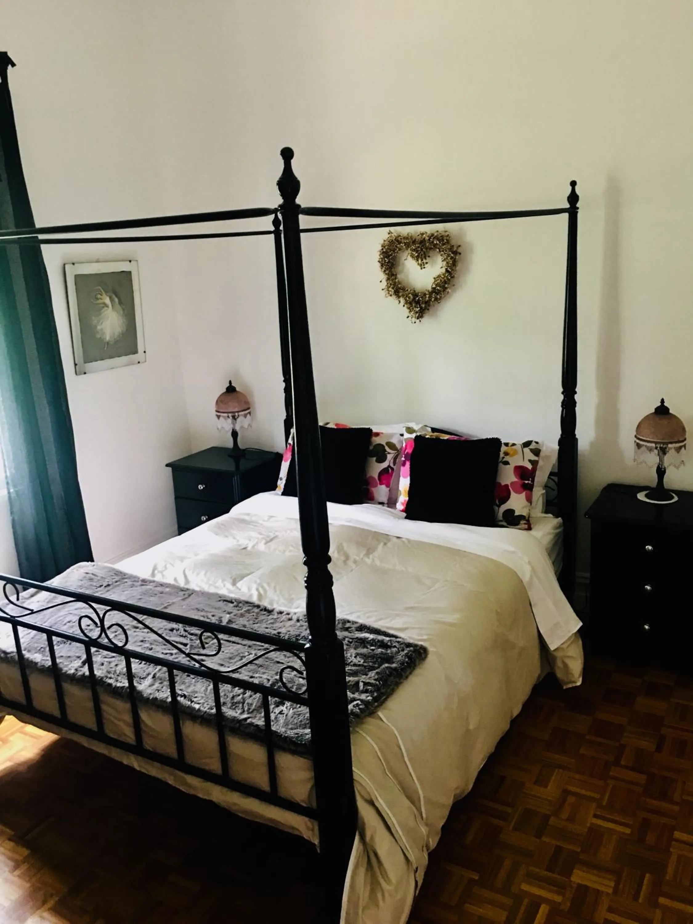 Bed in Home Farm Healesville