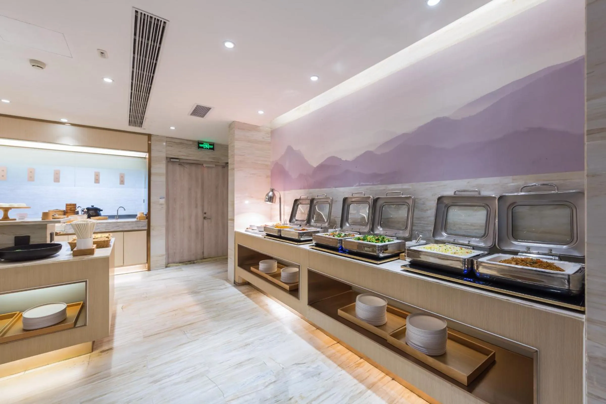 Restaurant/places to eat in JI Hotel Beijing Nanluoguxiang Andingmen Subway Station