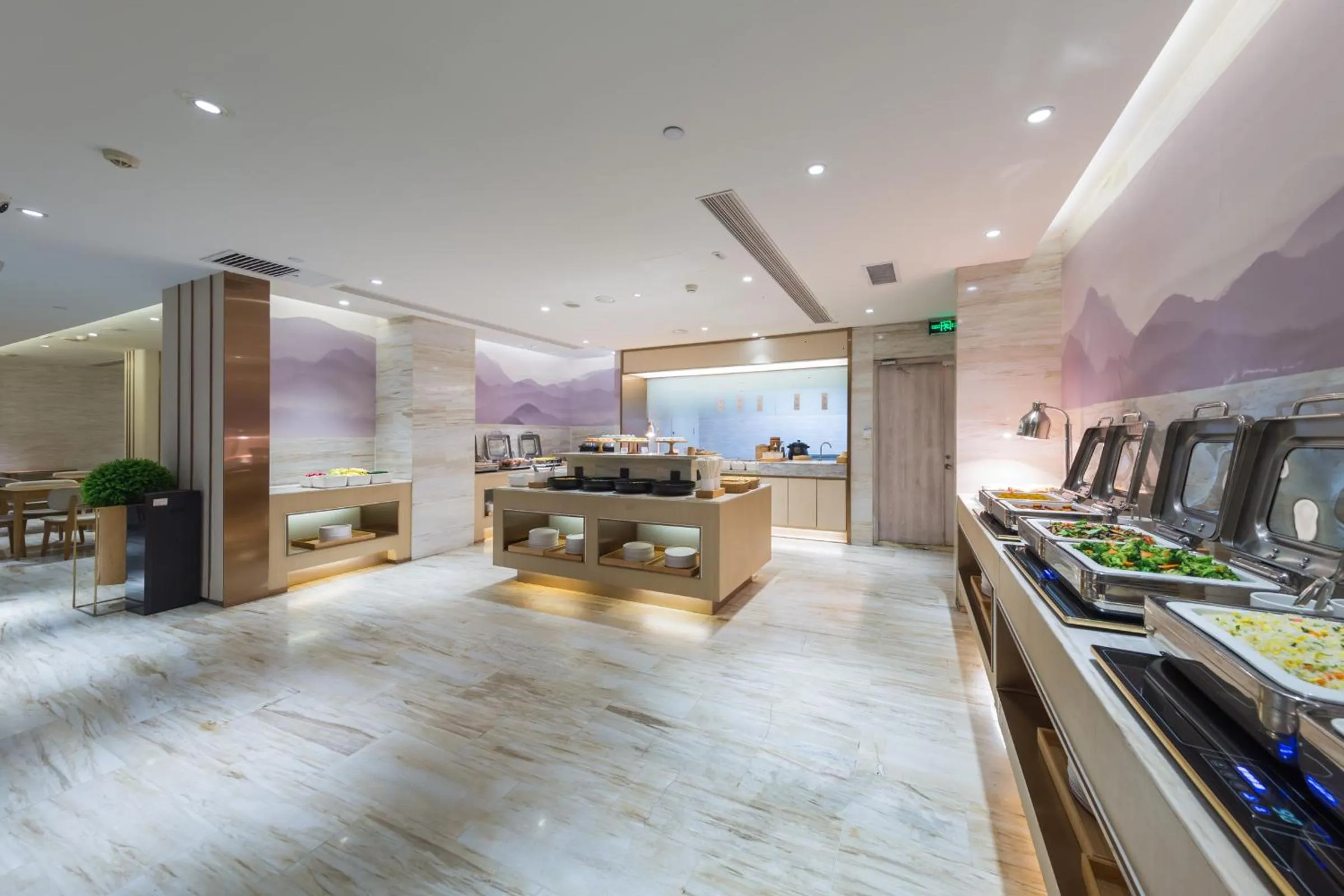 Restaurant/places to eat in JI Hotel Beijing Nanluoguxiang Andingmen Subway Station