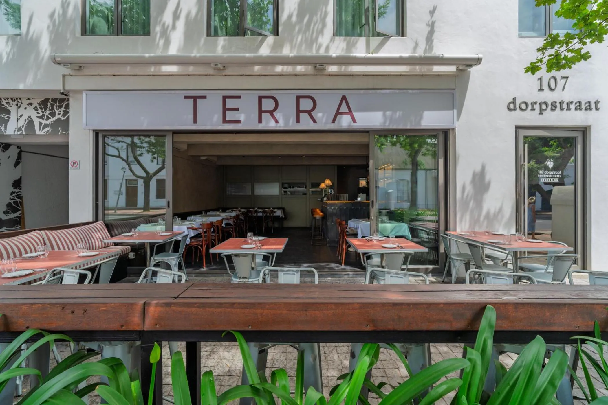 Restaurant/places to eat in 107 Dorpstraat Boutique Hotel