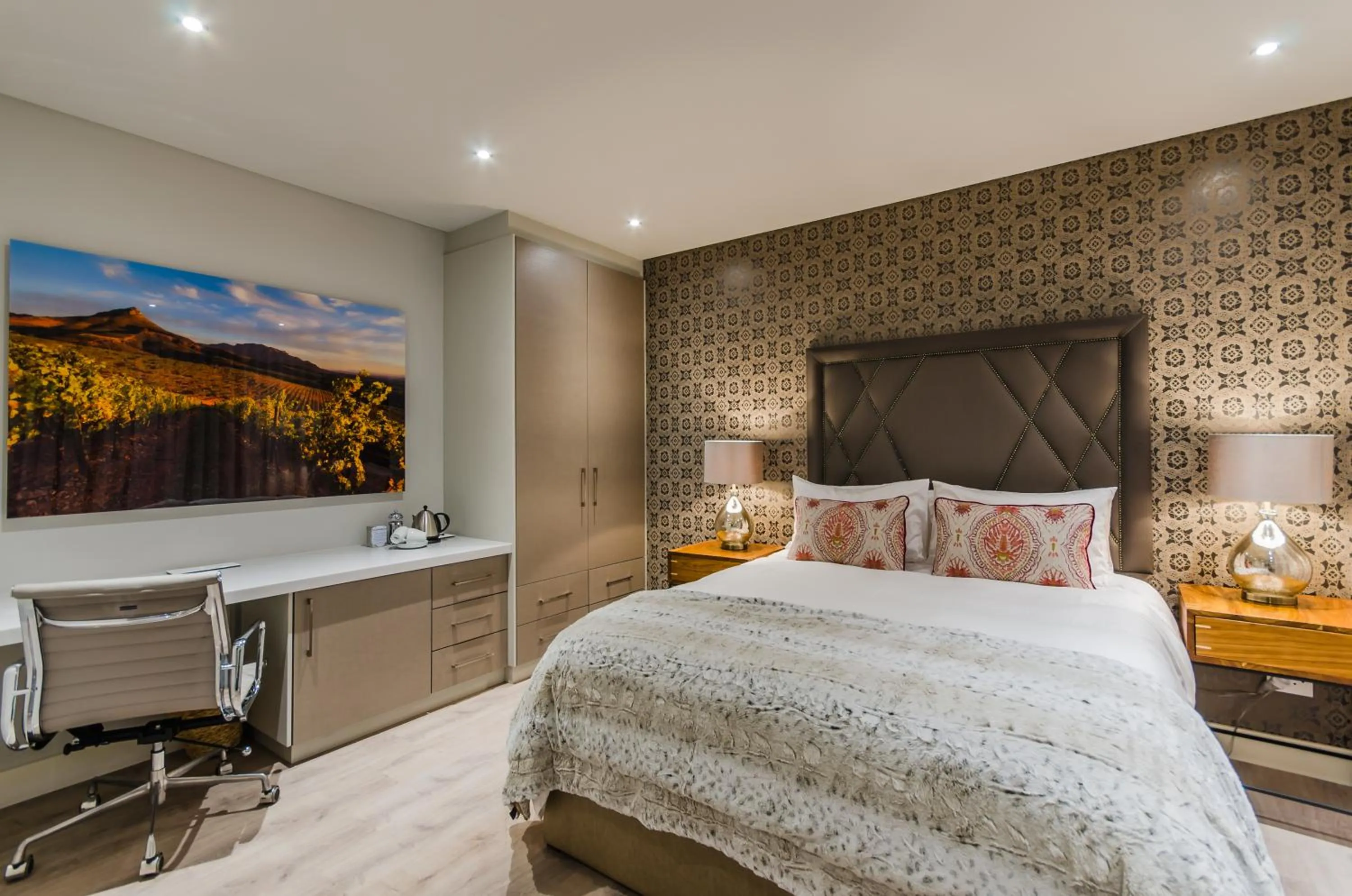 Bedroom, Bed in 107 Dorpstraat Boutique Hotel