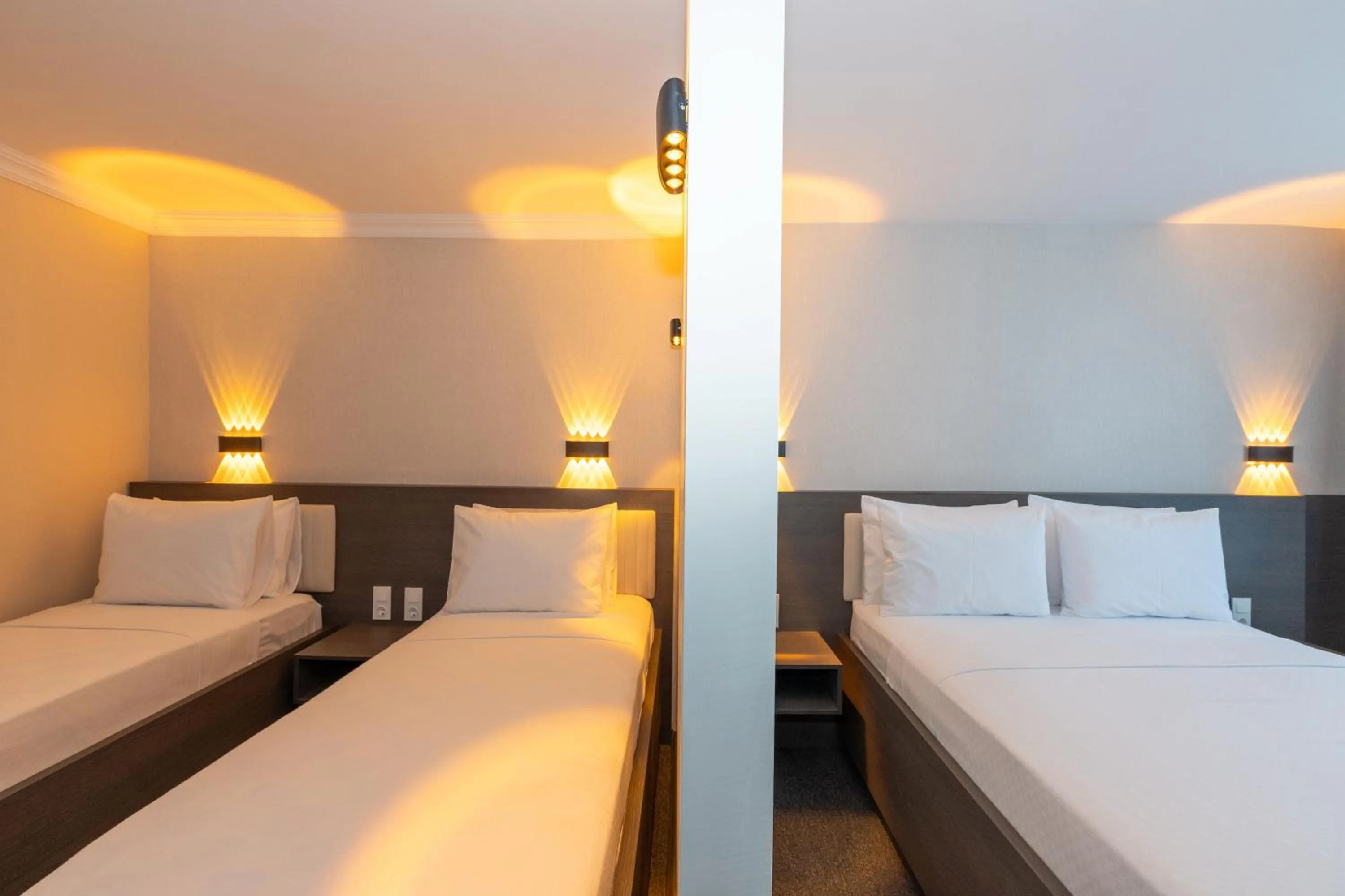 Bedroom, Bed in Mays Otel